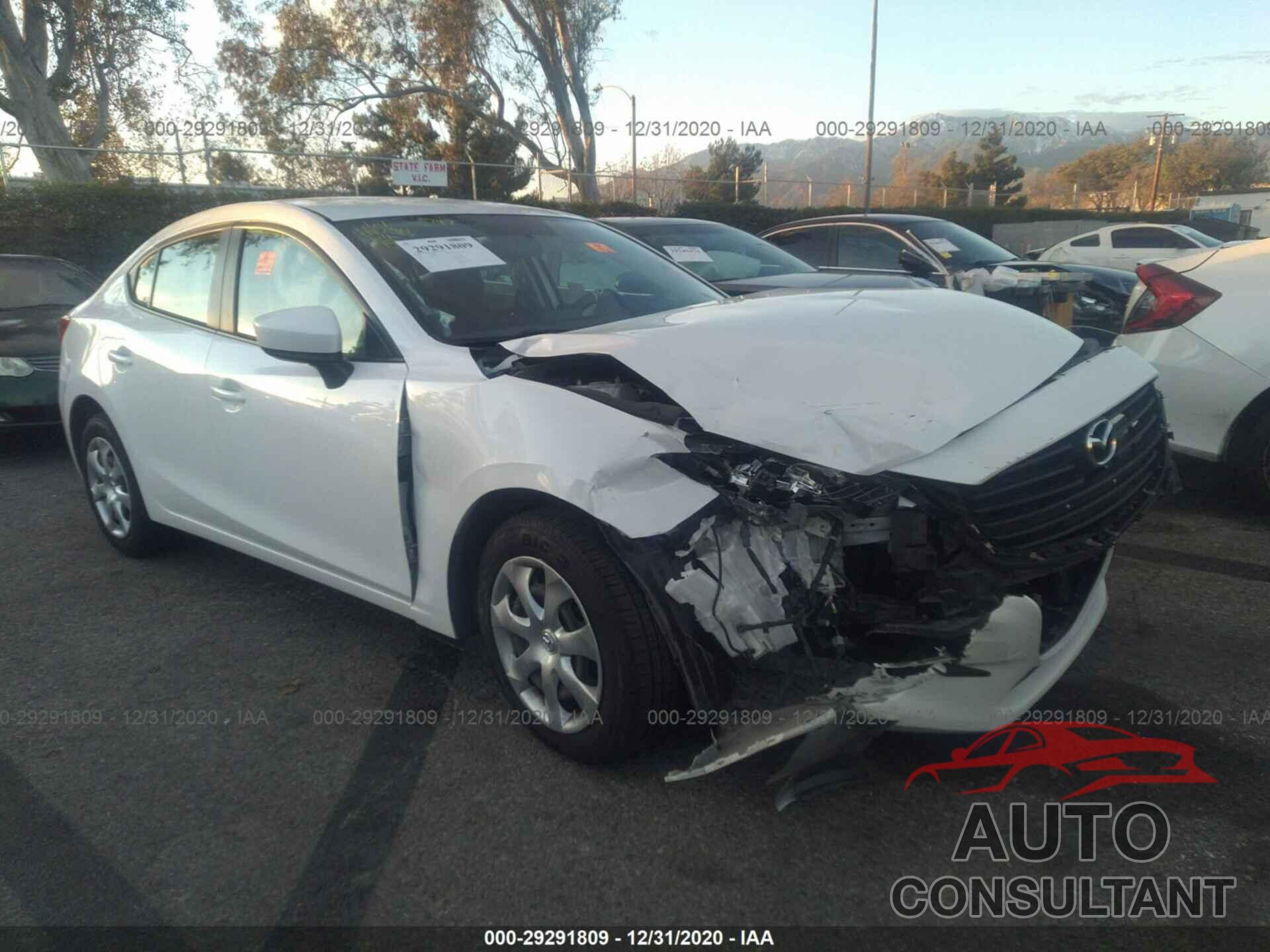 MAZDA MAZDA3 4-DOOR 2017 - 3MZBN1U70HM105747