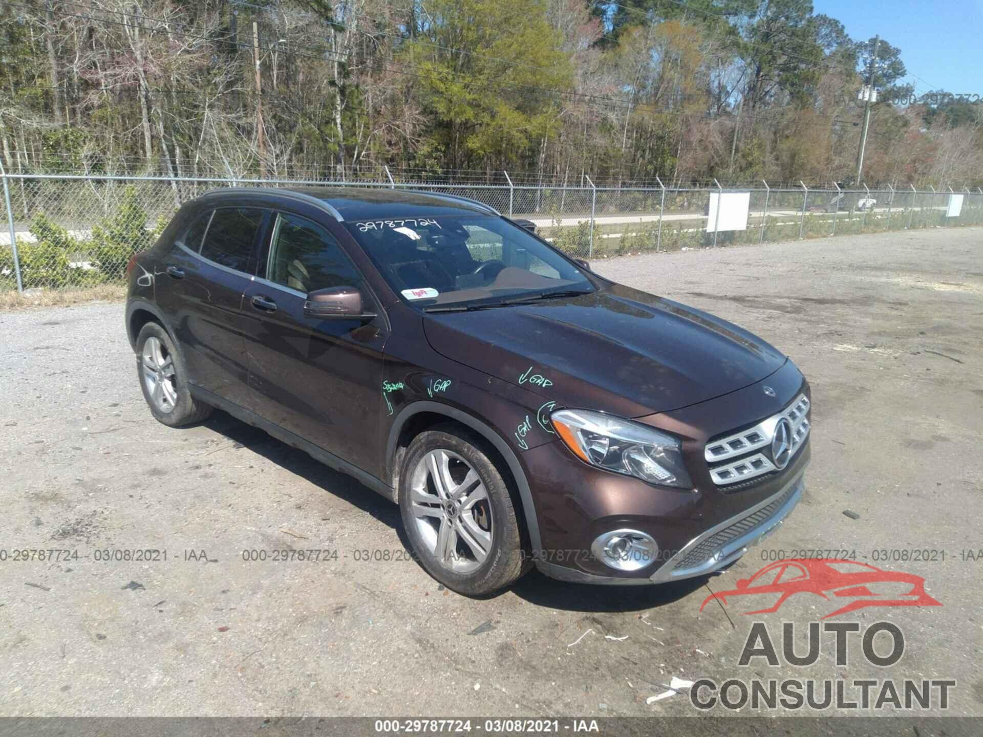 MERCEDES-BENZ GLA 2018 - WDCTG4EB3JJ477893