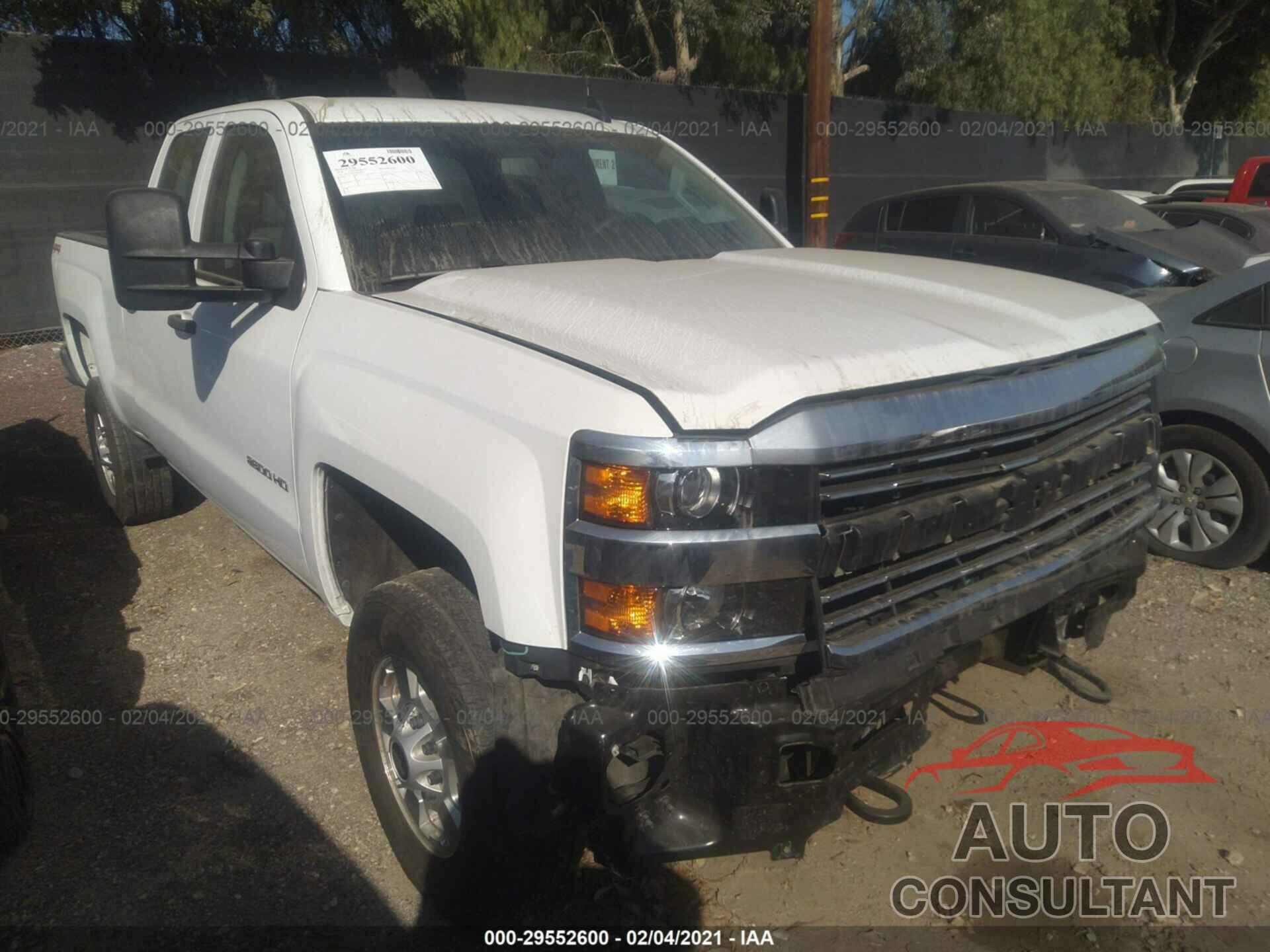 CHEVROLET SILVERADO 2500HD 2018 - 1GC2KUEG0JZ182327