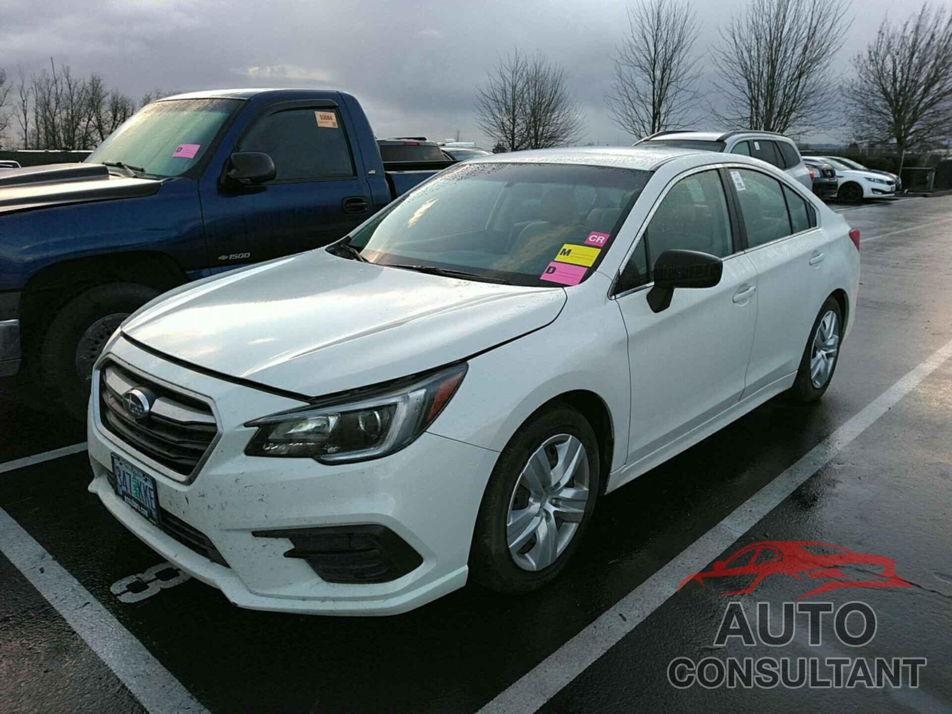 SUBARU LEGACY 2018 - 4S3BNAA64J3020786