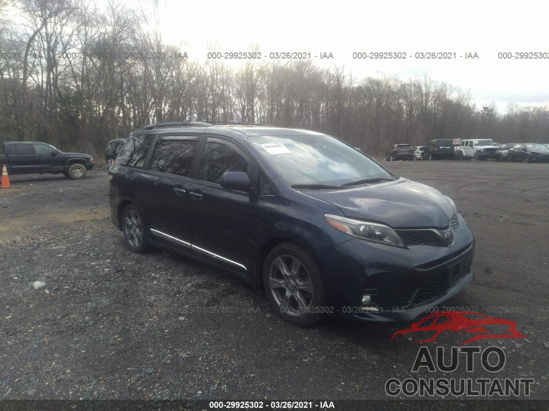 TOYOTA SIENNA 2018 - 5TDXZ3DC2JS961739