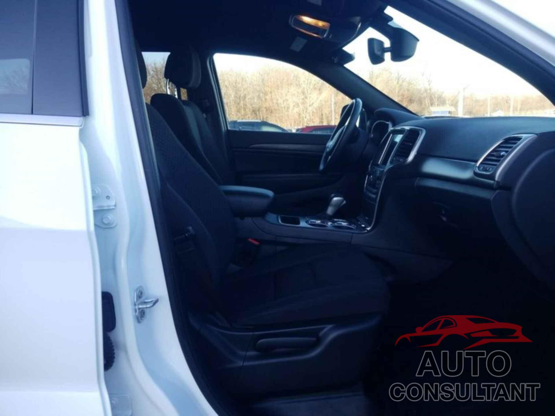 JEEP GRAND CHEROKEE 2018 - 1C4RJFAG5JC431792