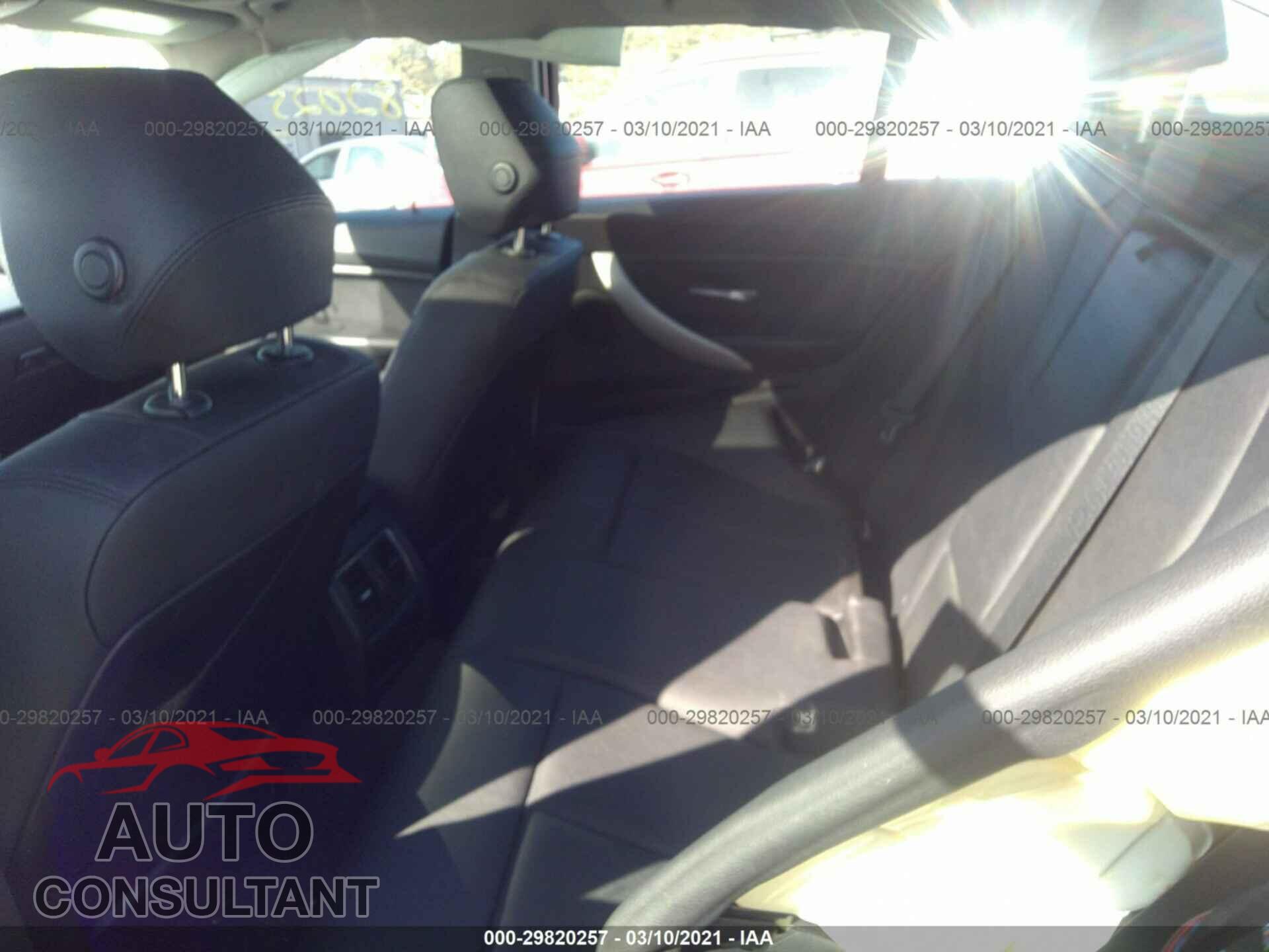 BMW 3 SERIES 2016 - WBA8A3C50GK551663