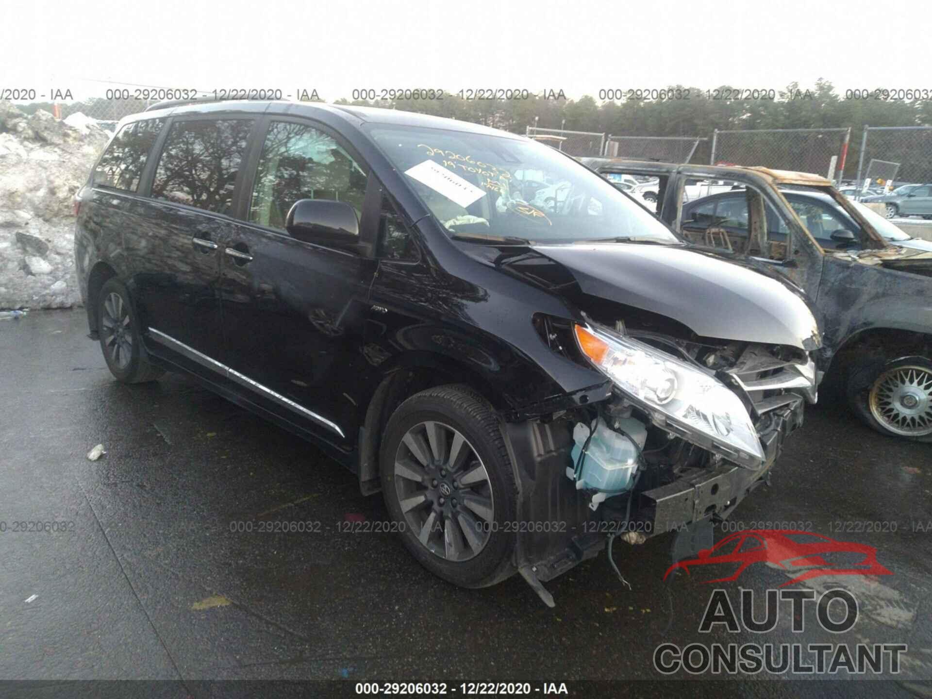 TOYOTA SIENNA 2019 - 5TDDZ3DC1KS219031