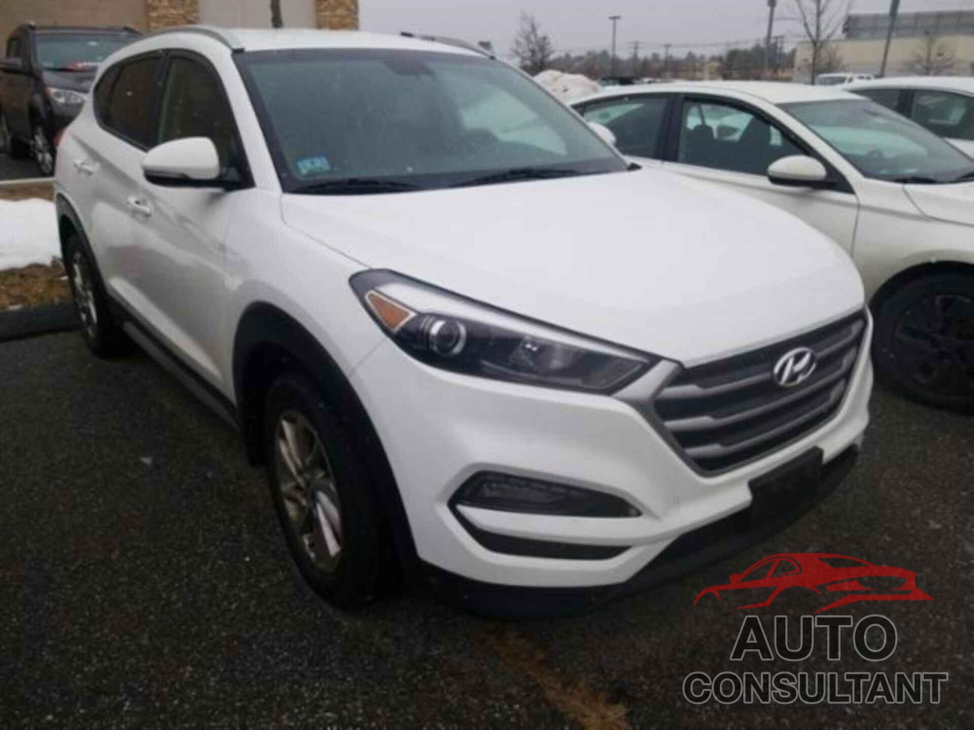 HYUNDAI TUCSON 2018 - KM8J3CA48JU627596