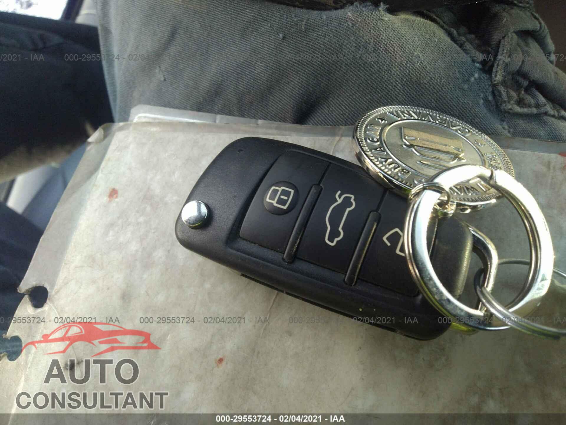 AUDI A3 2016 - WAUA7GFF0G1053867