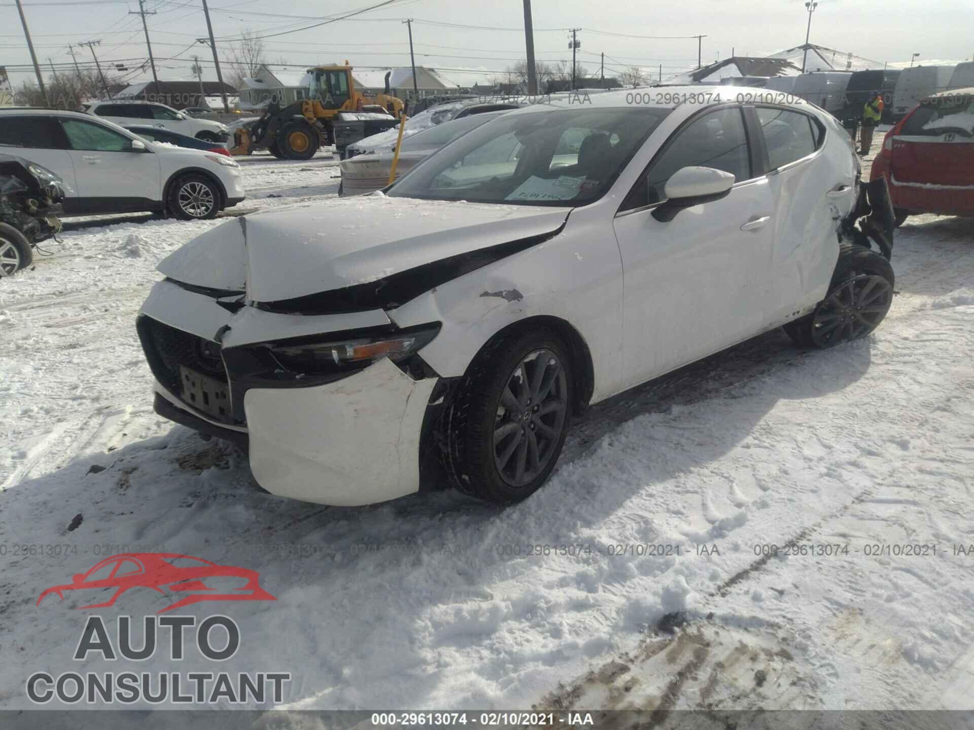 MAZDA MAZDA3 HATCHBACK 2019 - JM1BPALM8K1108016