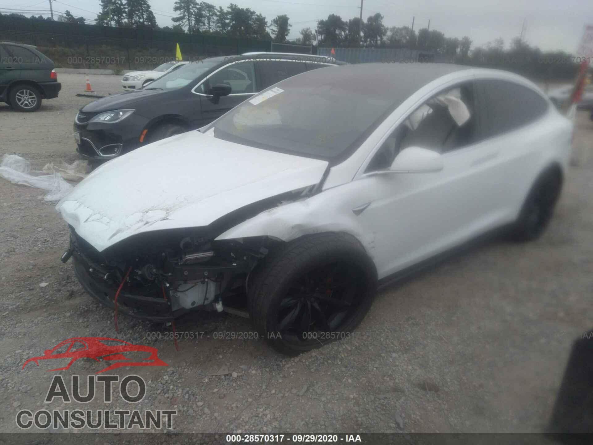 TESLA MODEL X 2017 - 5YJXCBE46HF052890