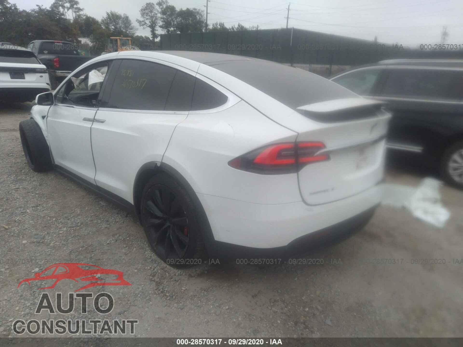 TESLA MODEL X 2017 - 5YJXCBE46HF052890