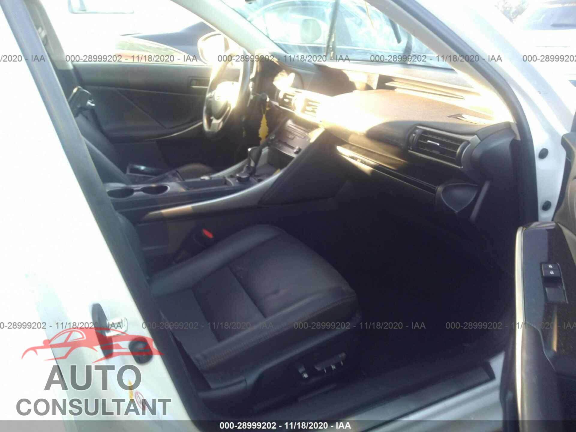 LEXUS IS 2017 - JTHBA1D2XH5051168