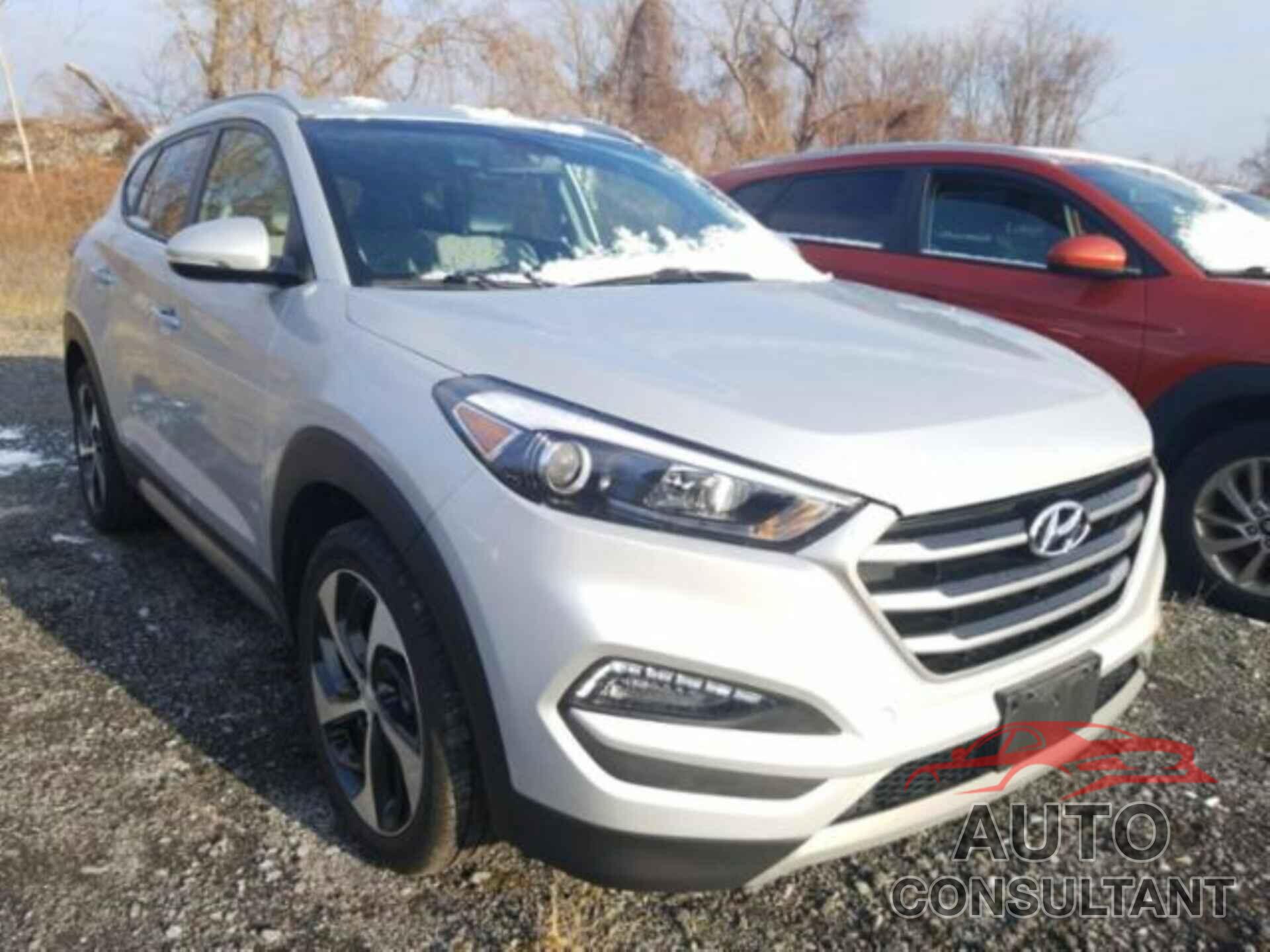 HYUNDAI TUCSON 2017 - KM8J3CA20HU281794