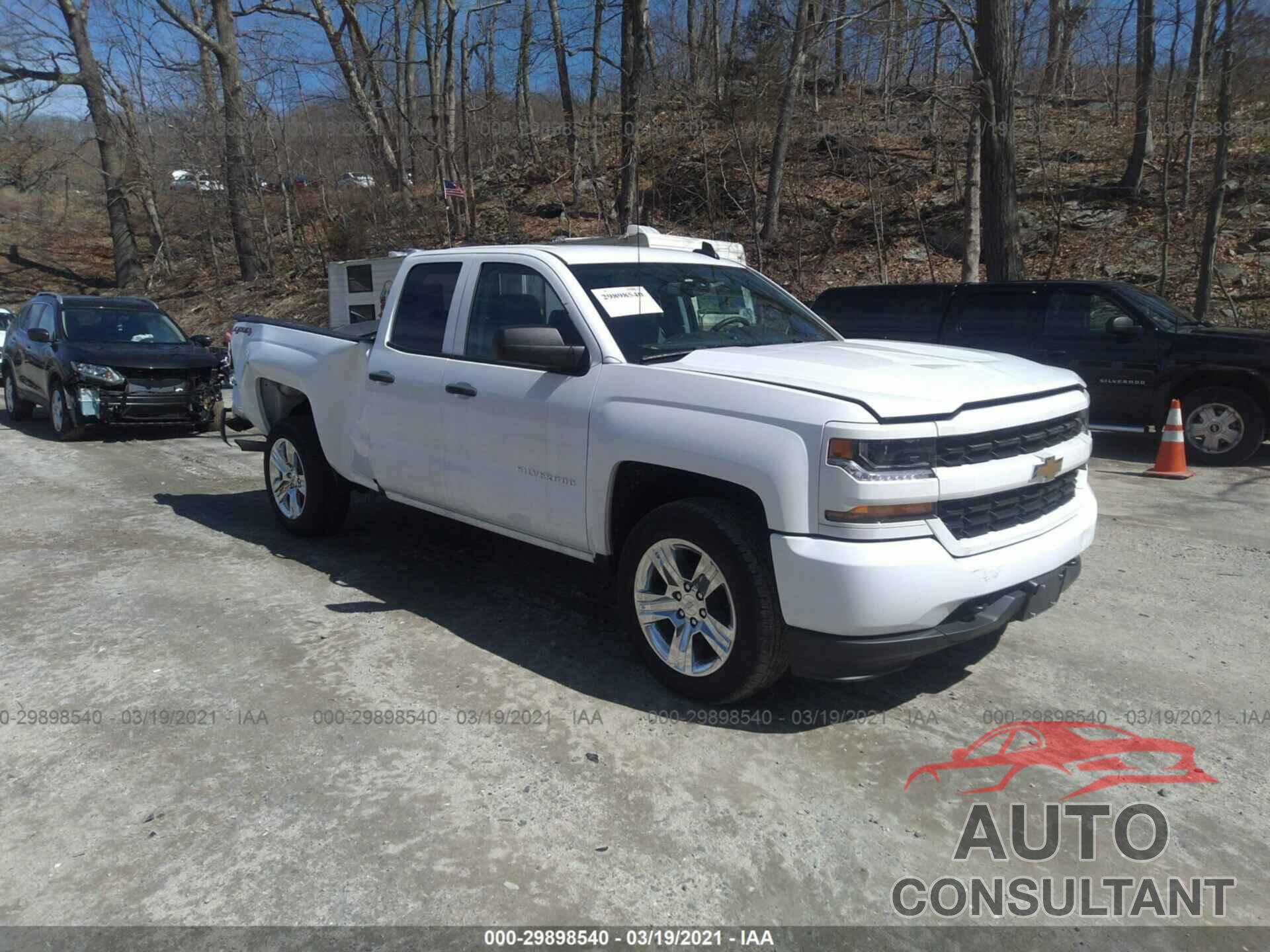 CHEVROLET SILVERADO 1500 2018 - 1GCVKPEC9JZ260907