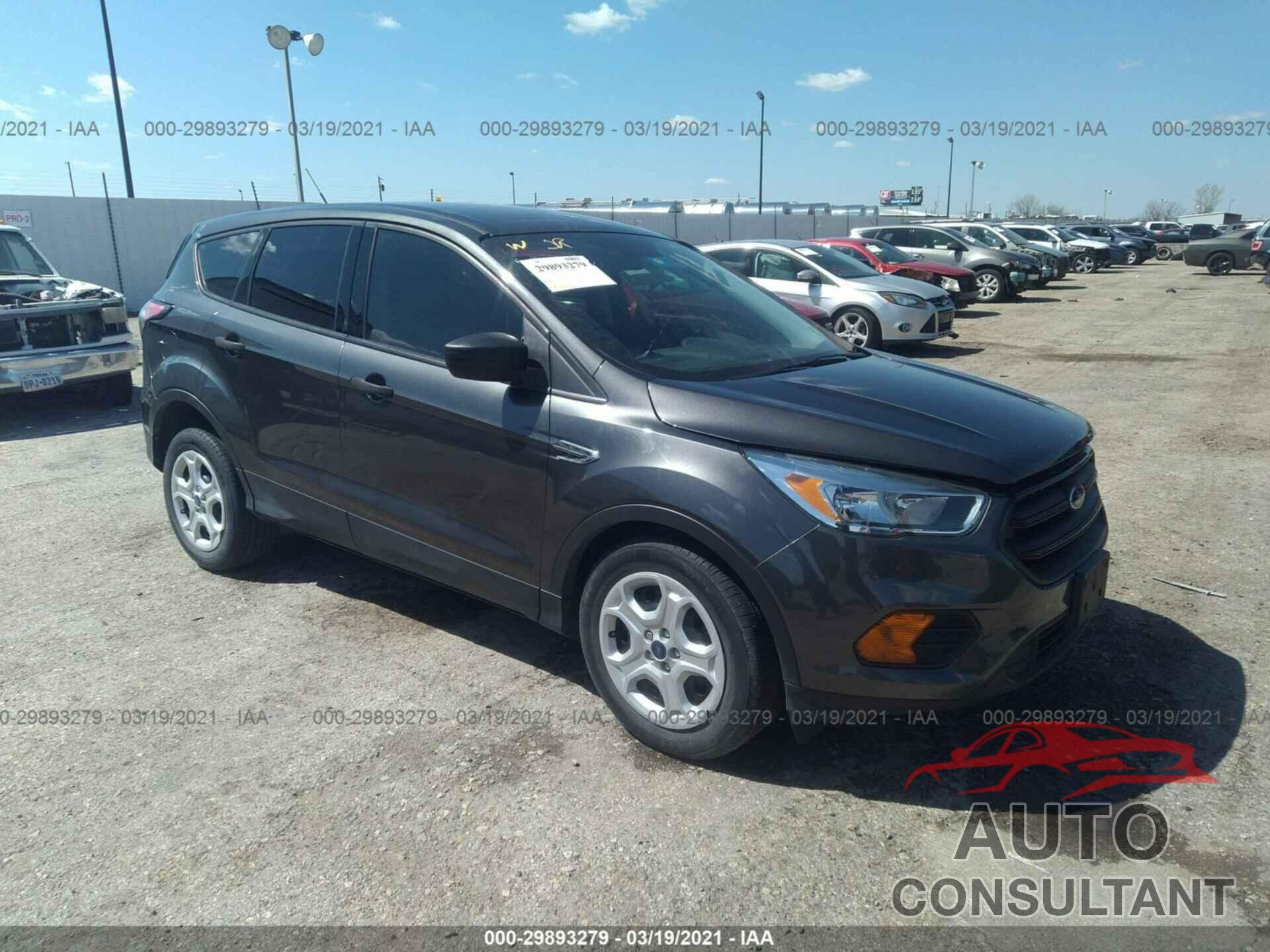FORD ESCAPE 2017 - 1FMCU0F75HUE25932