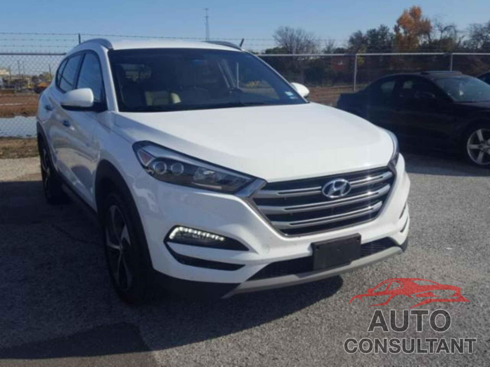 HYUNDAI TUCSON 2018 - KM8J33A20JU674359
