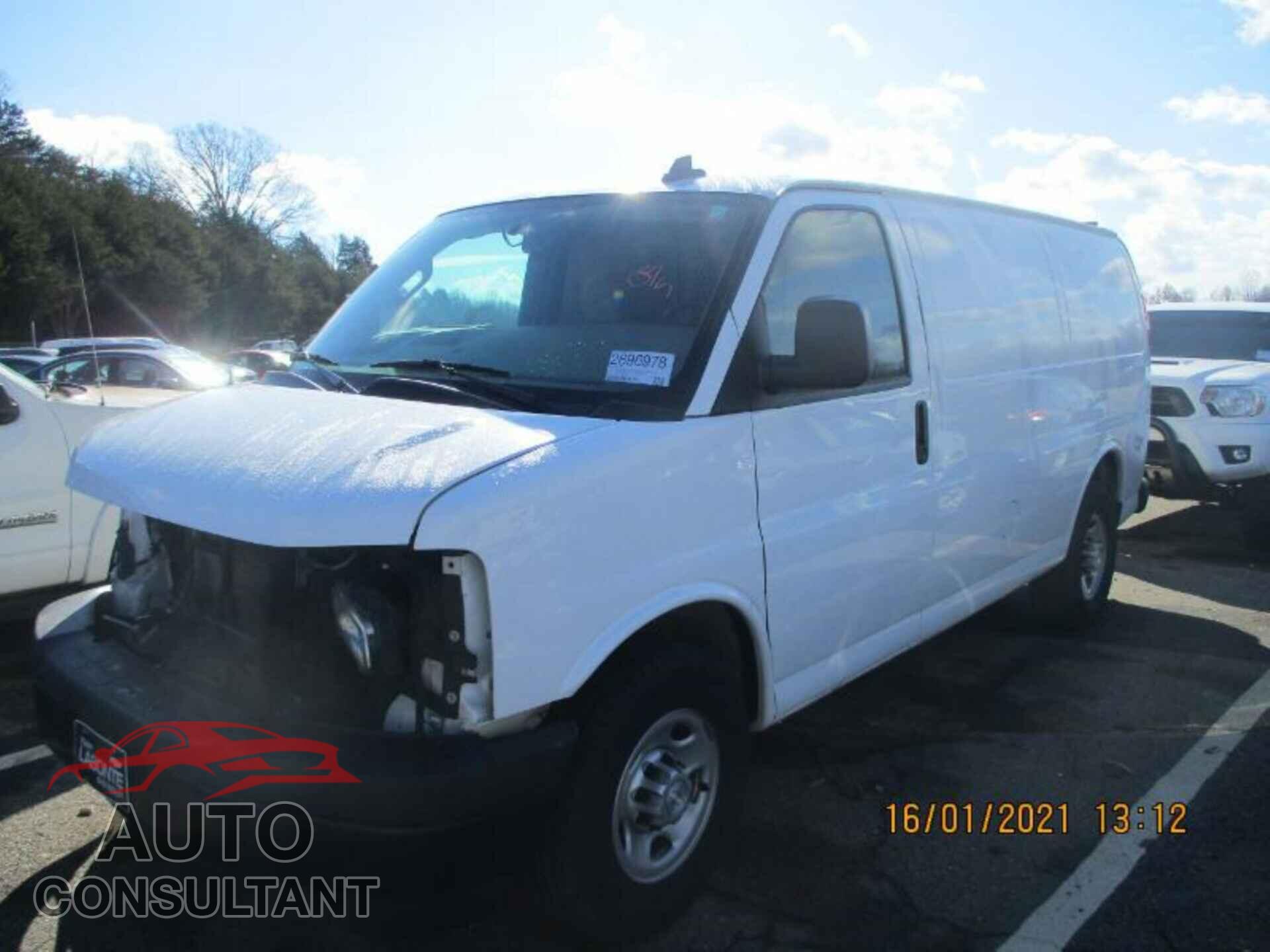 CHEVROLET EXPRESS CARGO VAN 2017 - 1GCWGAFF1H1338634