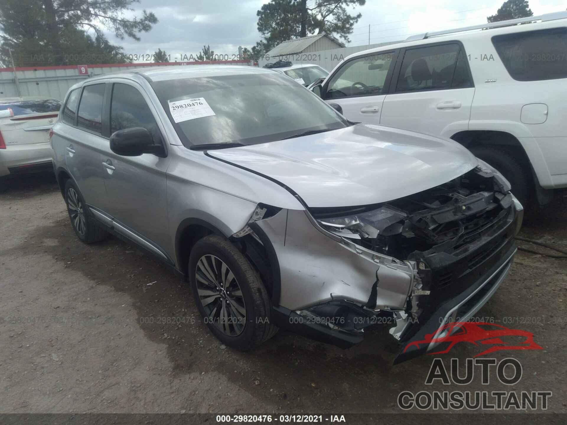 MITSUBISHI OUTLANDER 2019 - JA4AD2A31KZ007528