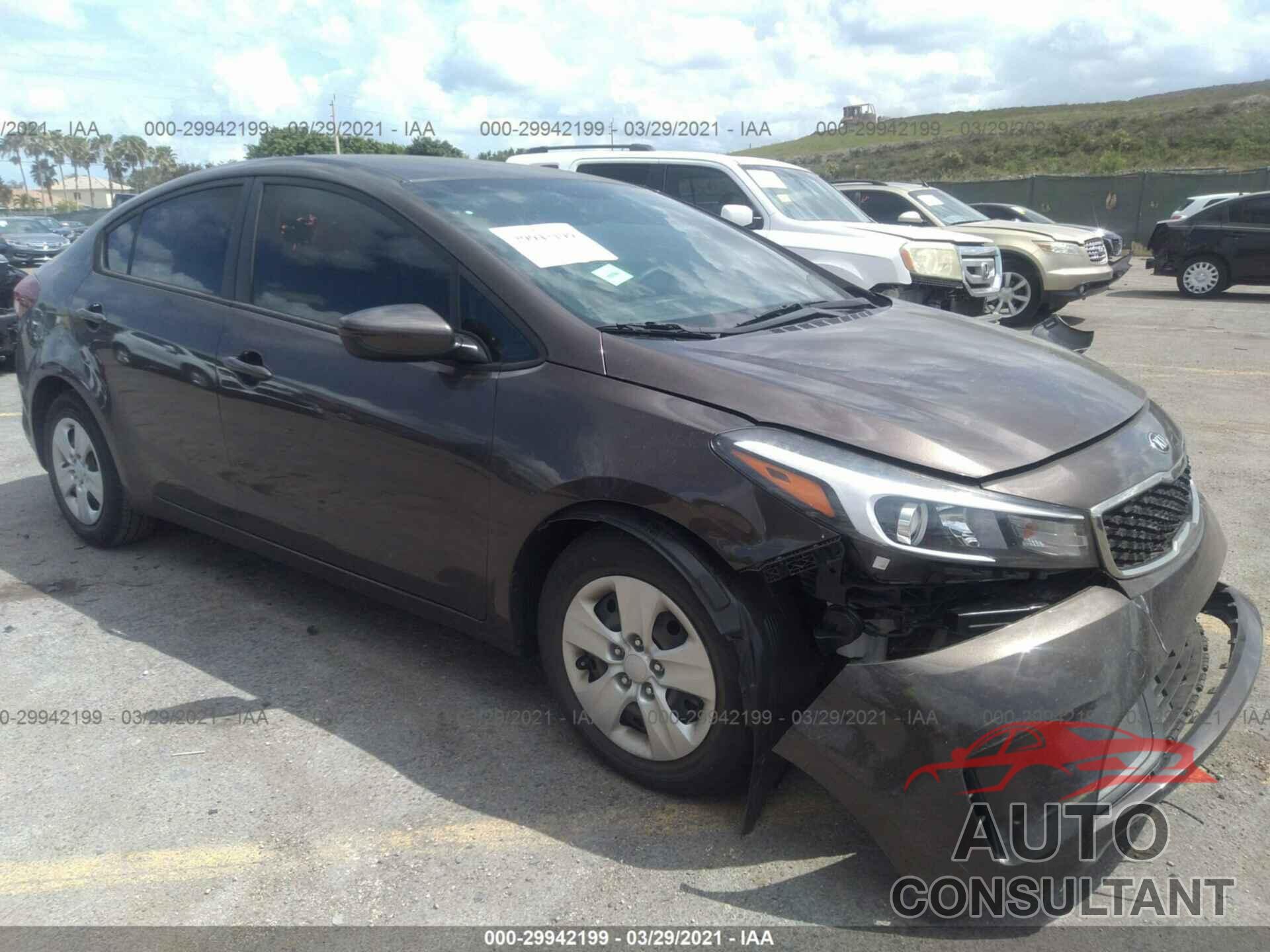 KIA FORTE 2018 - 3KPFK4A77JE164944