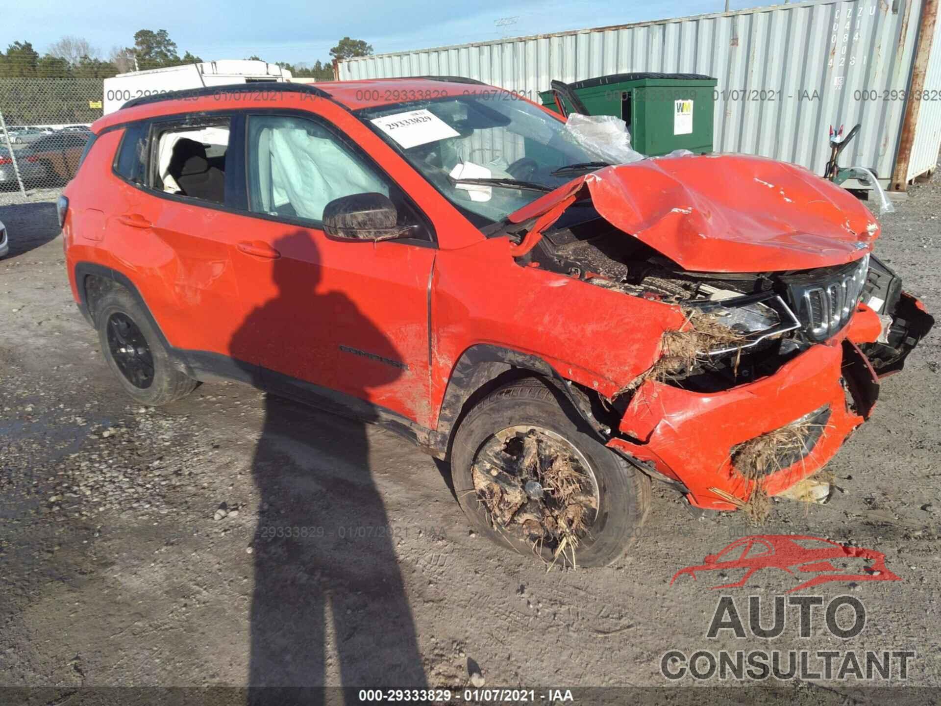 JEEP COMPASS 2018 - 3C4NJCAB5JT267501