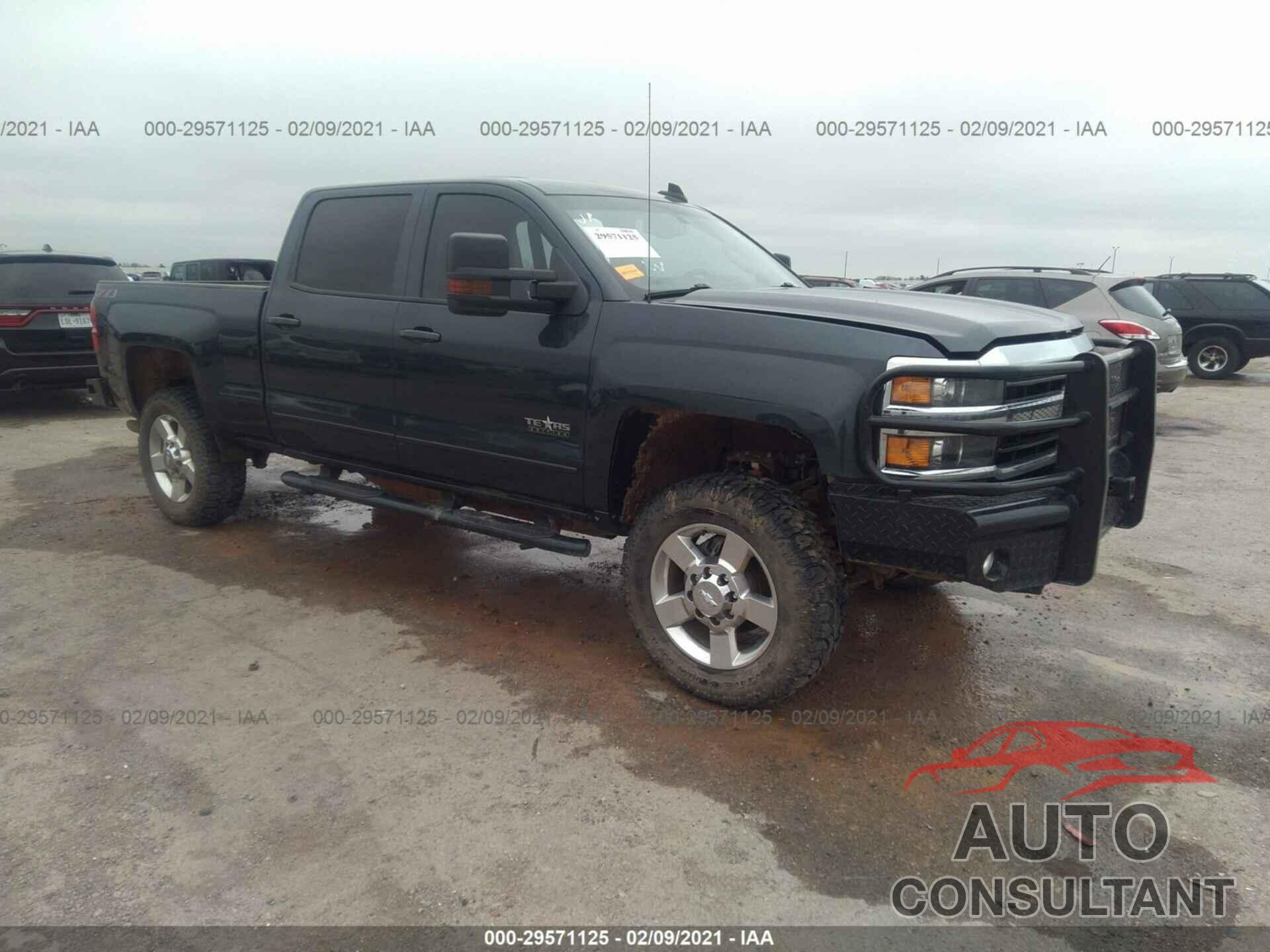 CHEVROLET SILVERADO 2500HD 2018 - 1GC1KVEG1JF264926