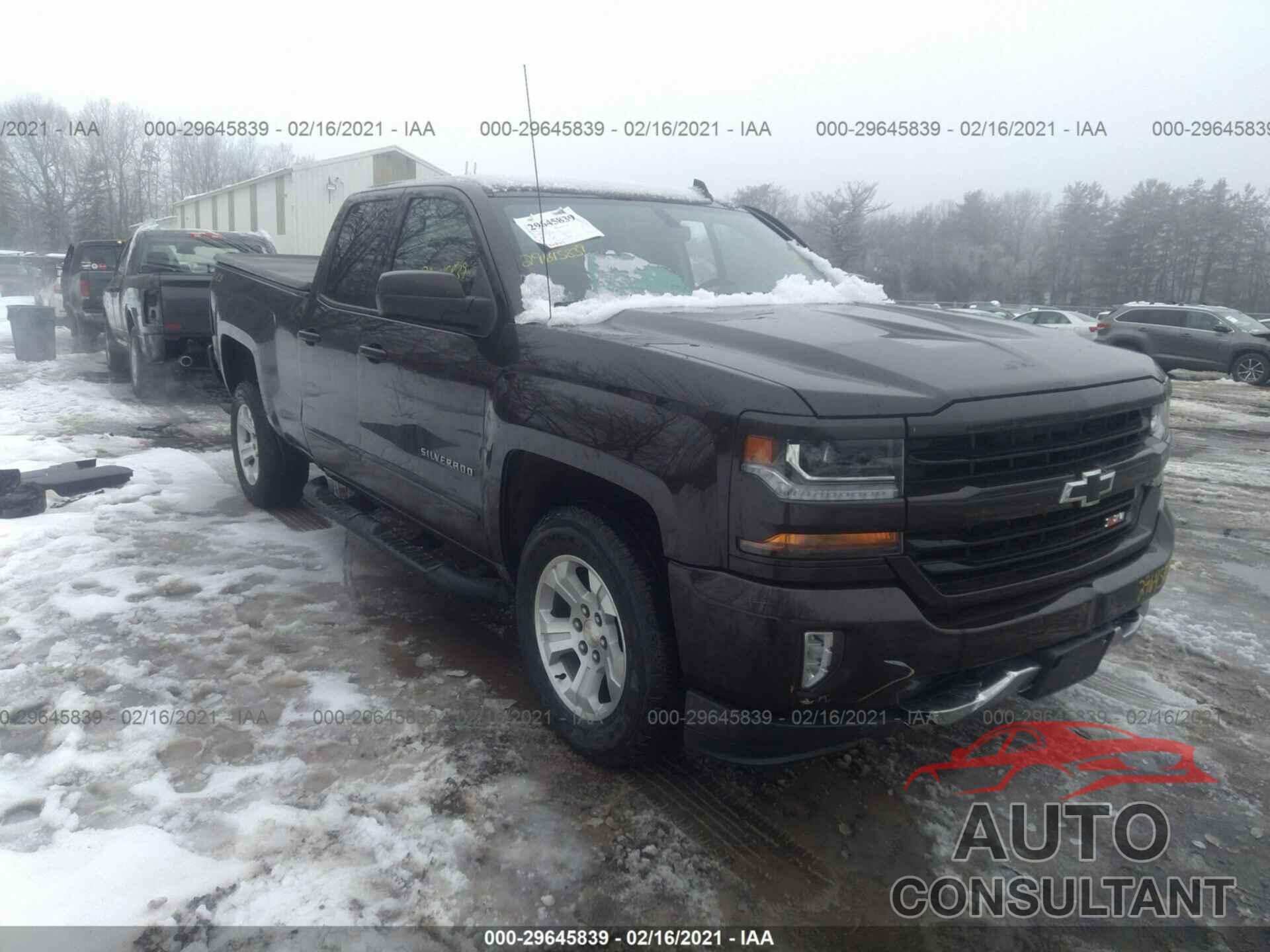 CHEVROLET SILVERADO 1500 2018 - 2GCVKREC9J1105388
