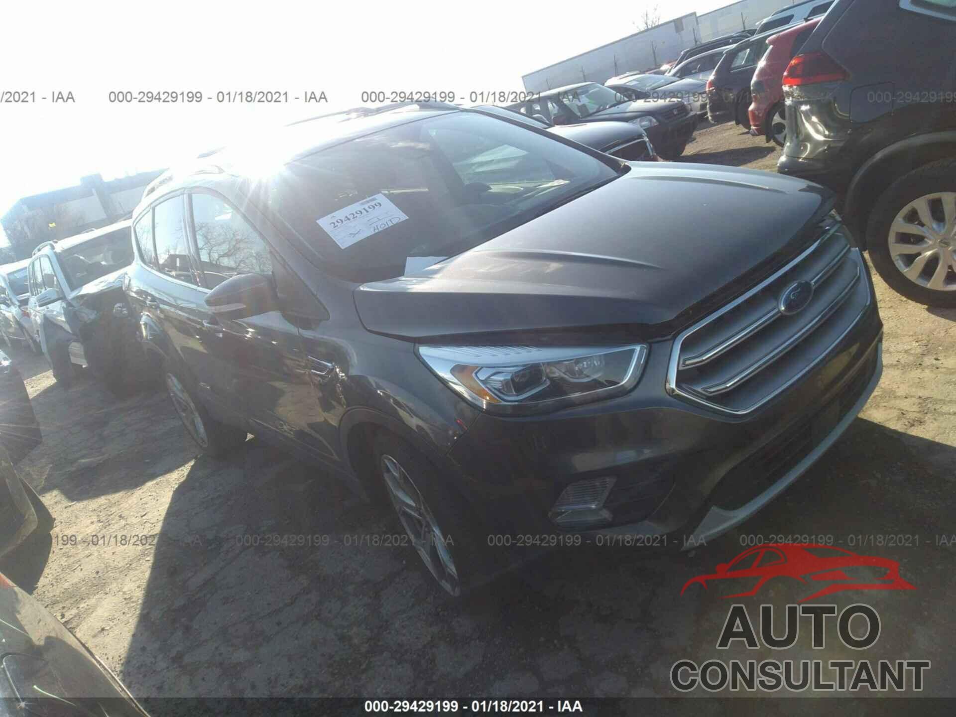 FORD ESCAPE 2017 - 1FMCU9J90HUA36693
