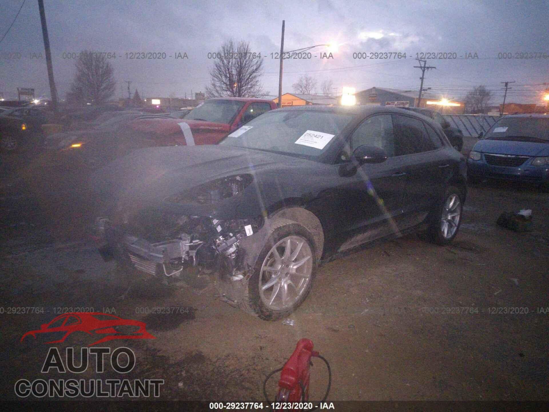 PORSCHE MACAN 2018 - WP1AA2A57JLB14860