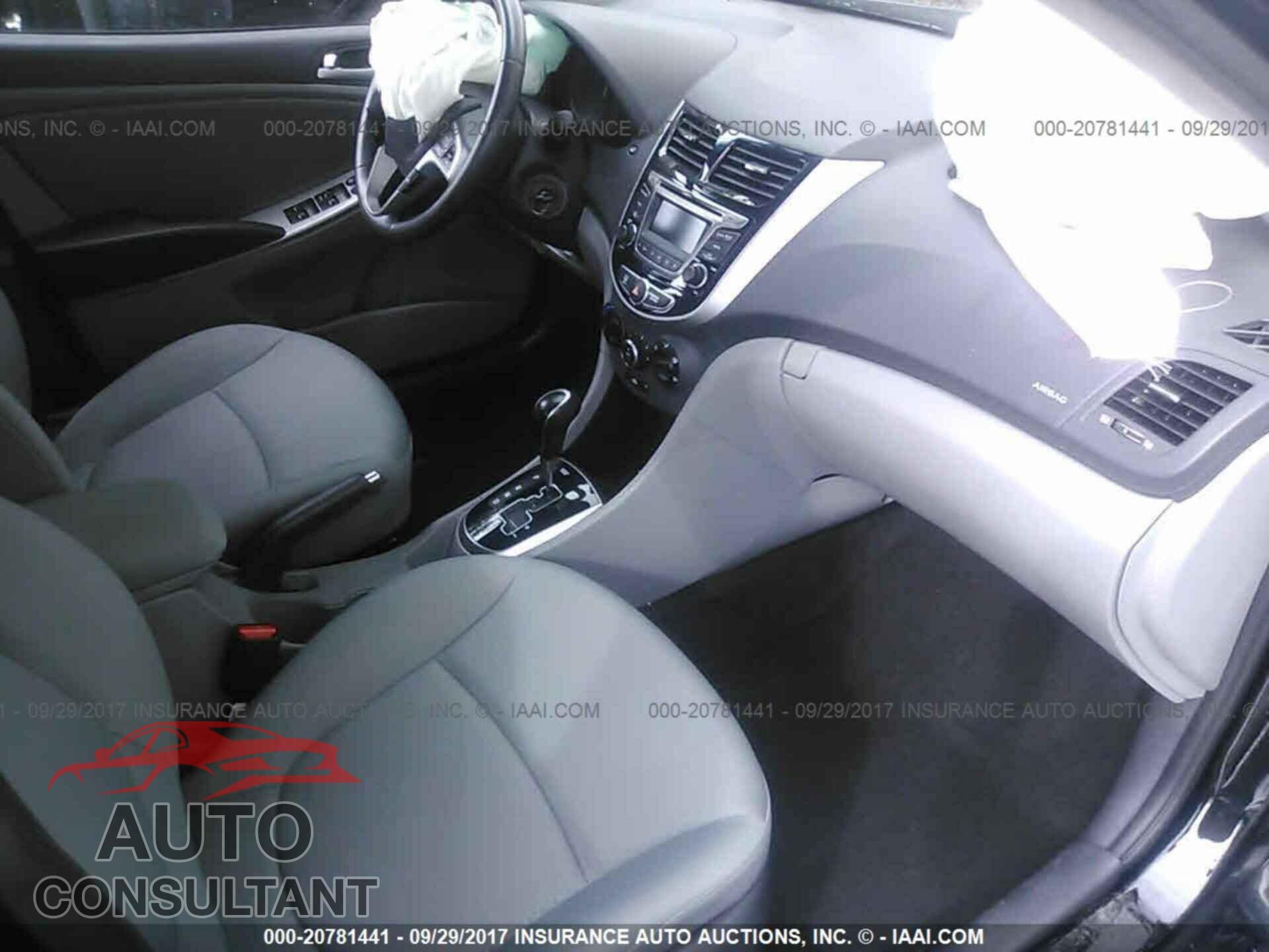 Hyundai Accent 2015 - KMHCU5AE2FU211321