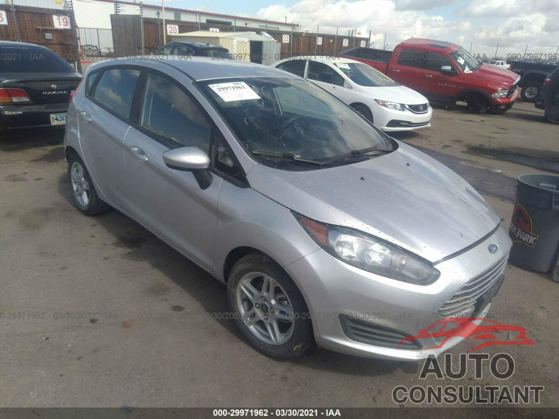 FORD FIESTA 2018 - 3FADP4EJ5JM120192