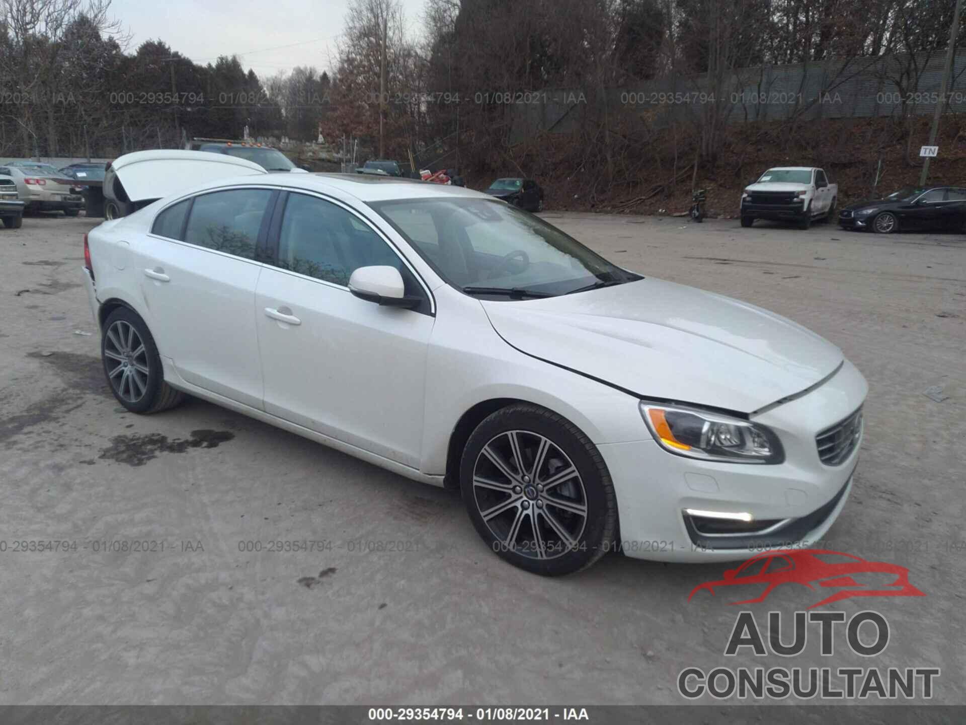 VOLVO S60 2018 - LYV402TM5JB171889