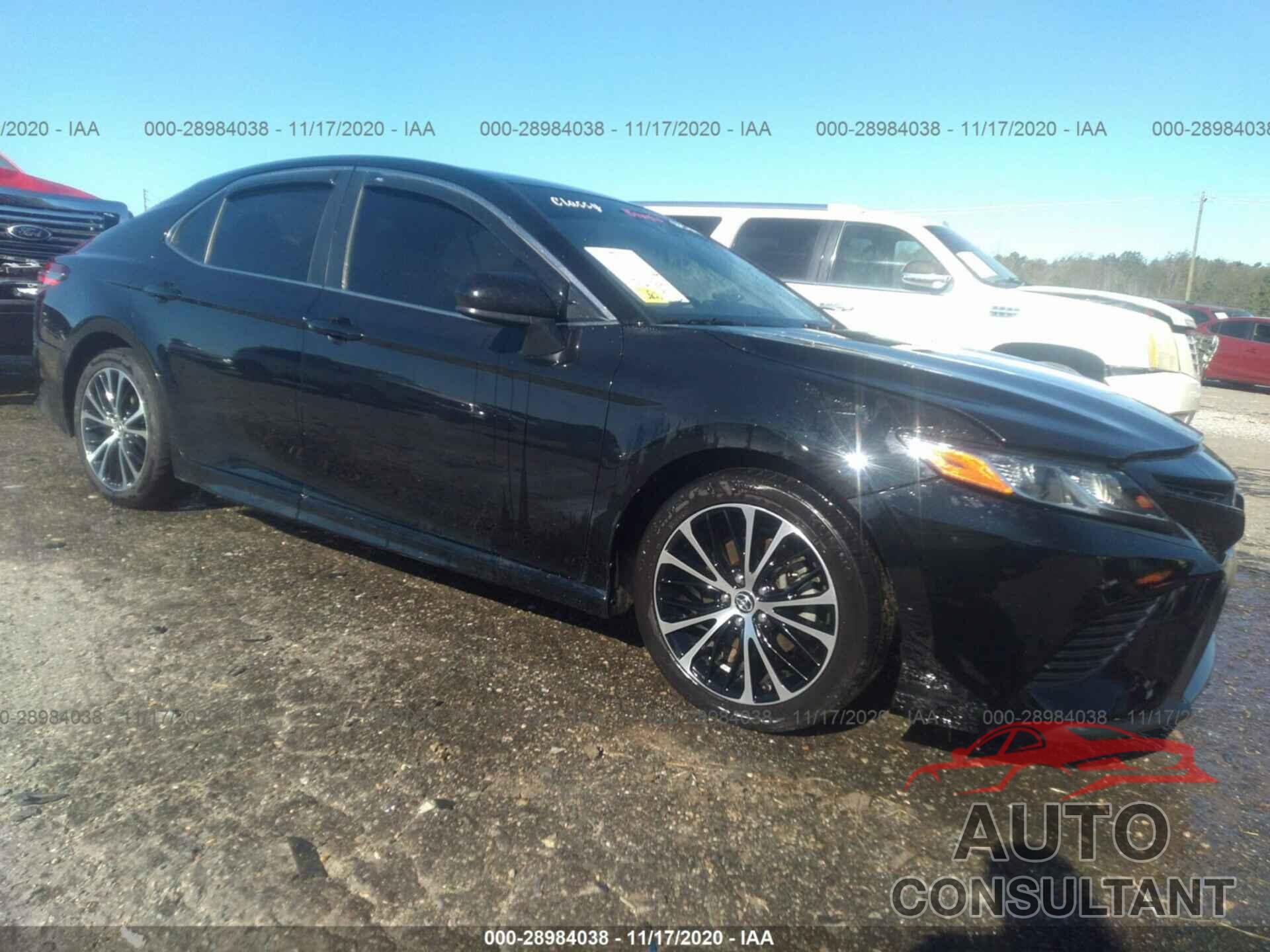 TOYOTA CAMRY 2018 - JTNB11HK0J3036686