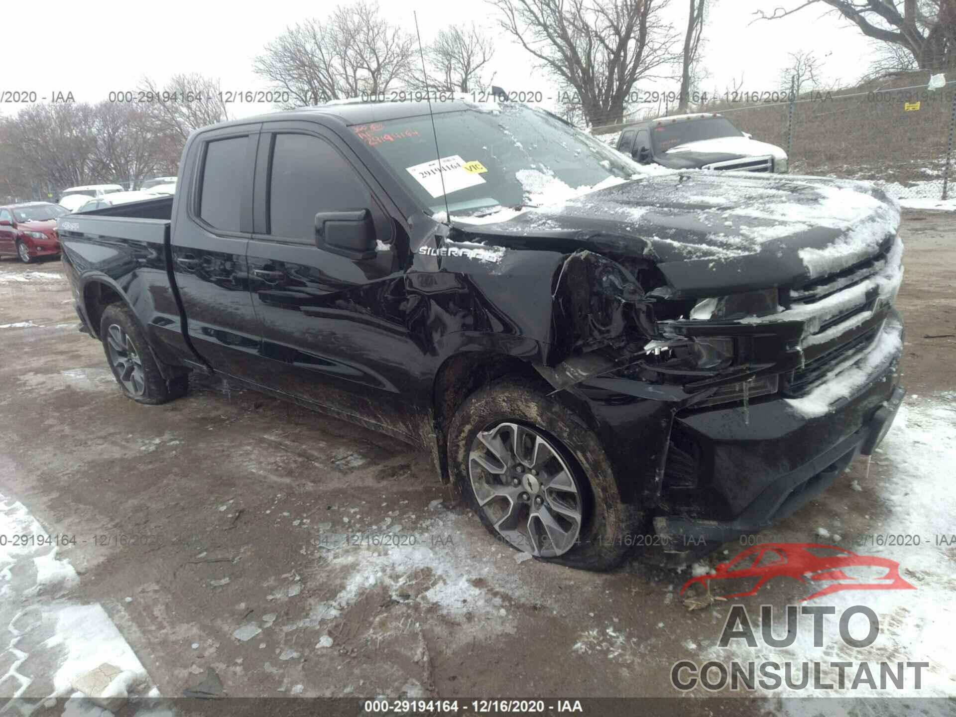 CHEVROLET SILVERADO 1500 2019 - 1GCRYEEK9KZ256871
