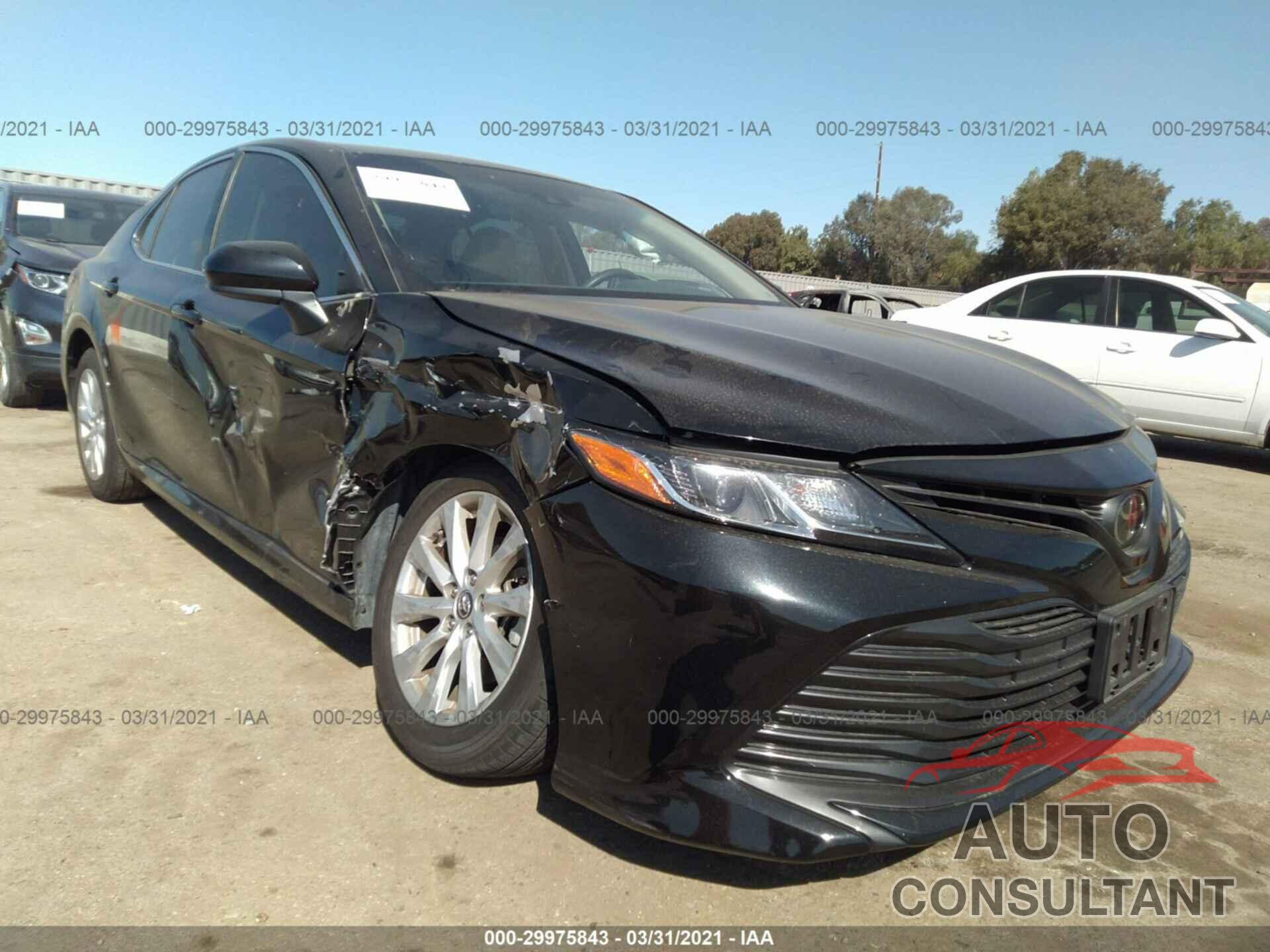 TOYOTA CAMRY 2018 - JTNB11HK2J3071598