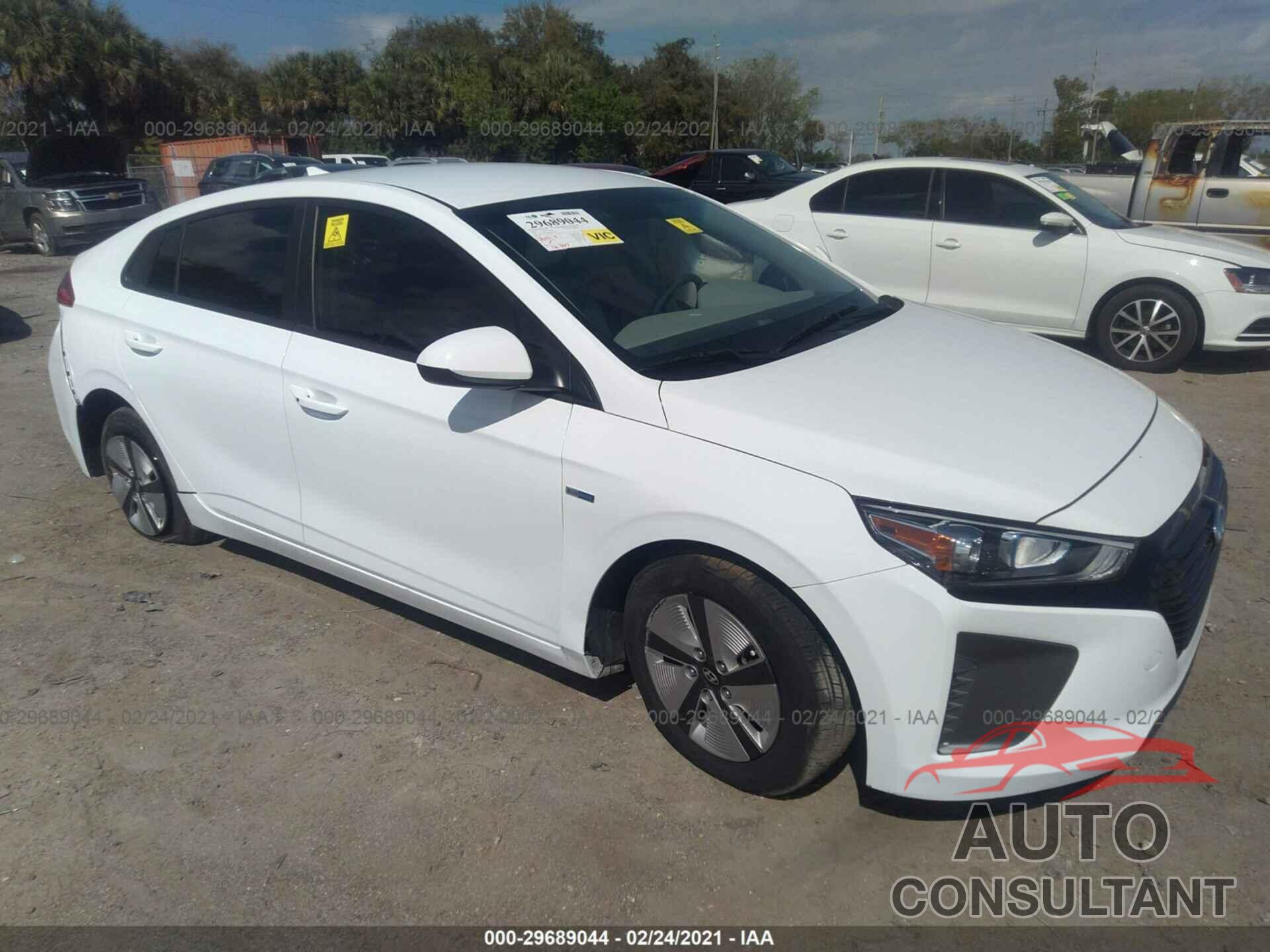 HYUNDAI IONIQ HYBRID 2019 - KMHC65LC9KU137556