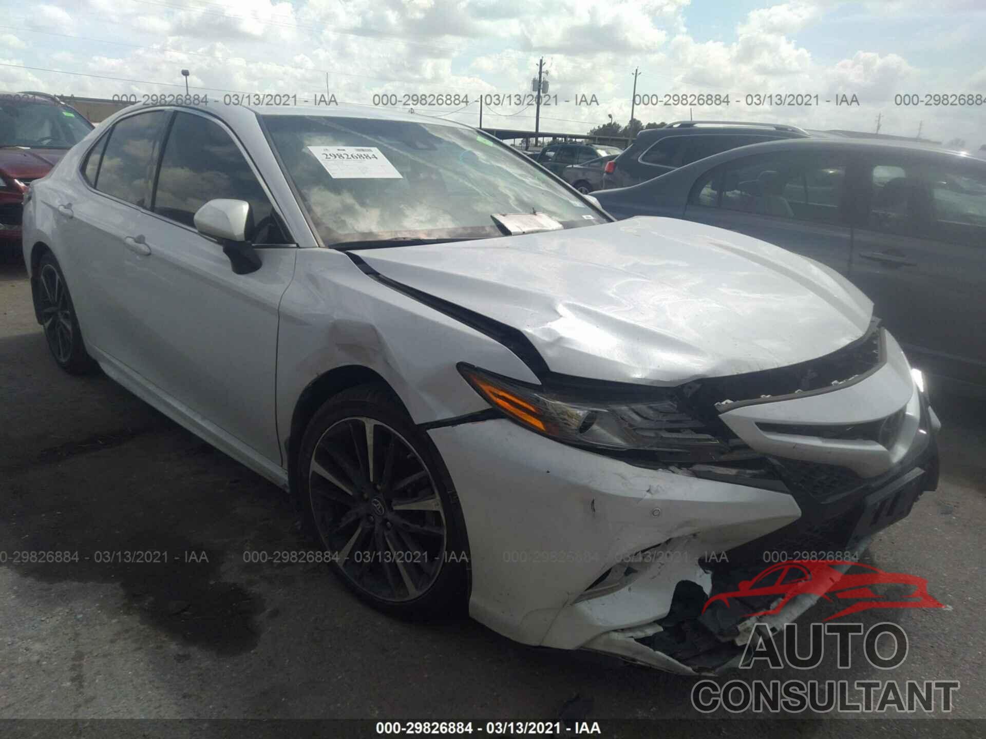 TOYOTA CAMRY 2018 - 4T1B61HK4JU070853