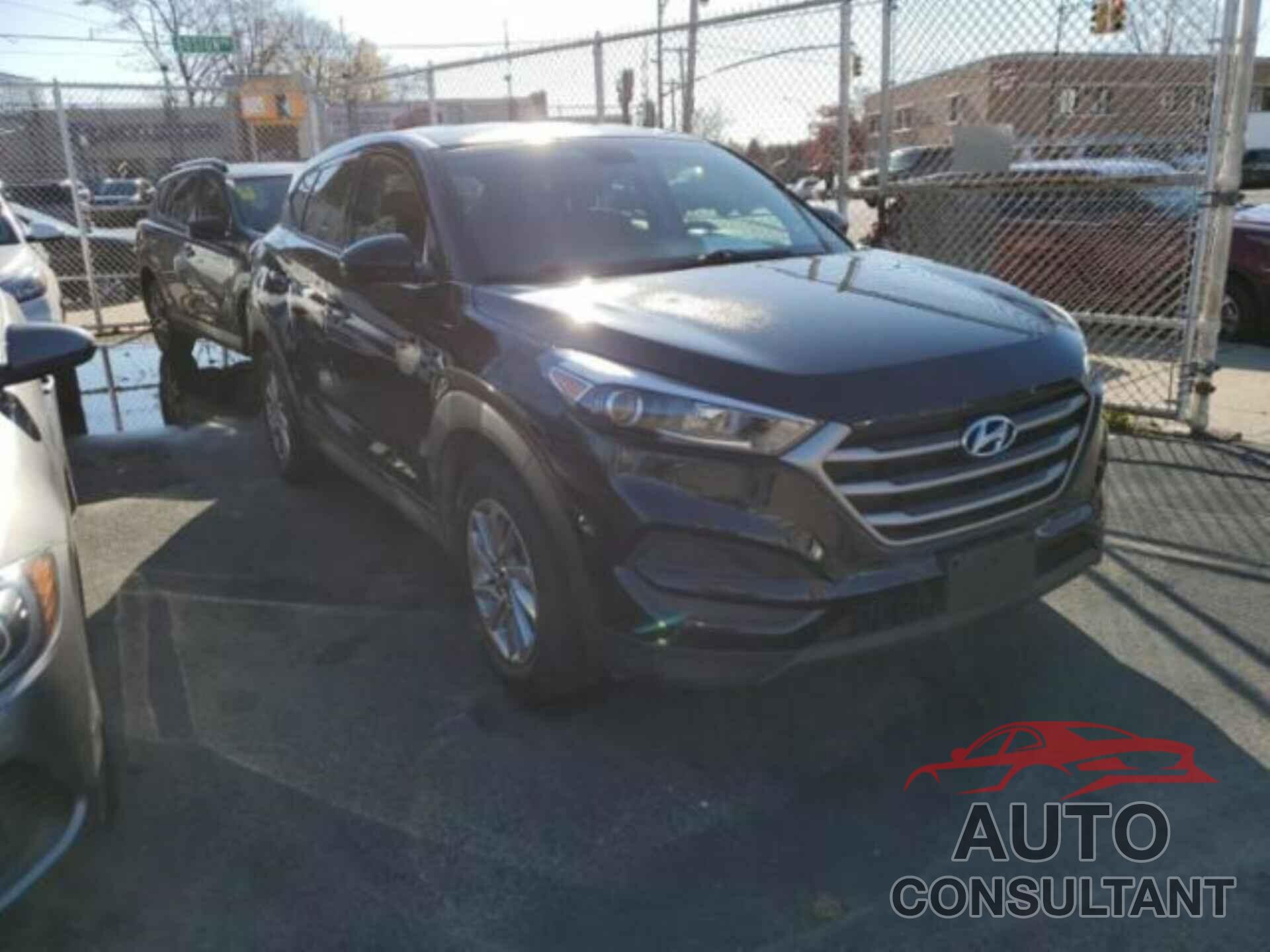 HYUNDAI TUCSON 2018 - KM8J2CA45JU804219