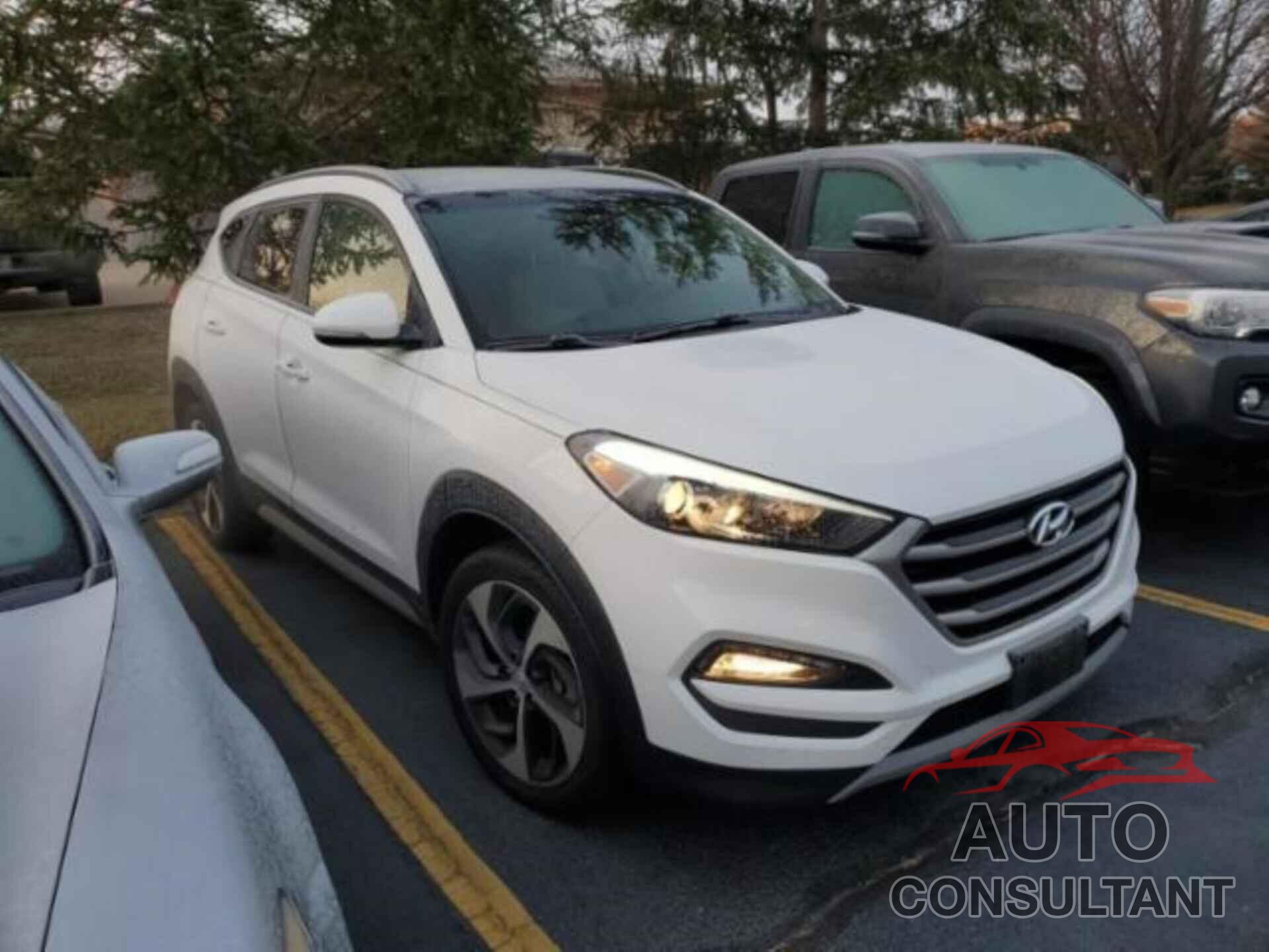 HYUNDAI TUCSON 2018 - KM8J33A23JU648225
