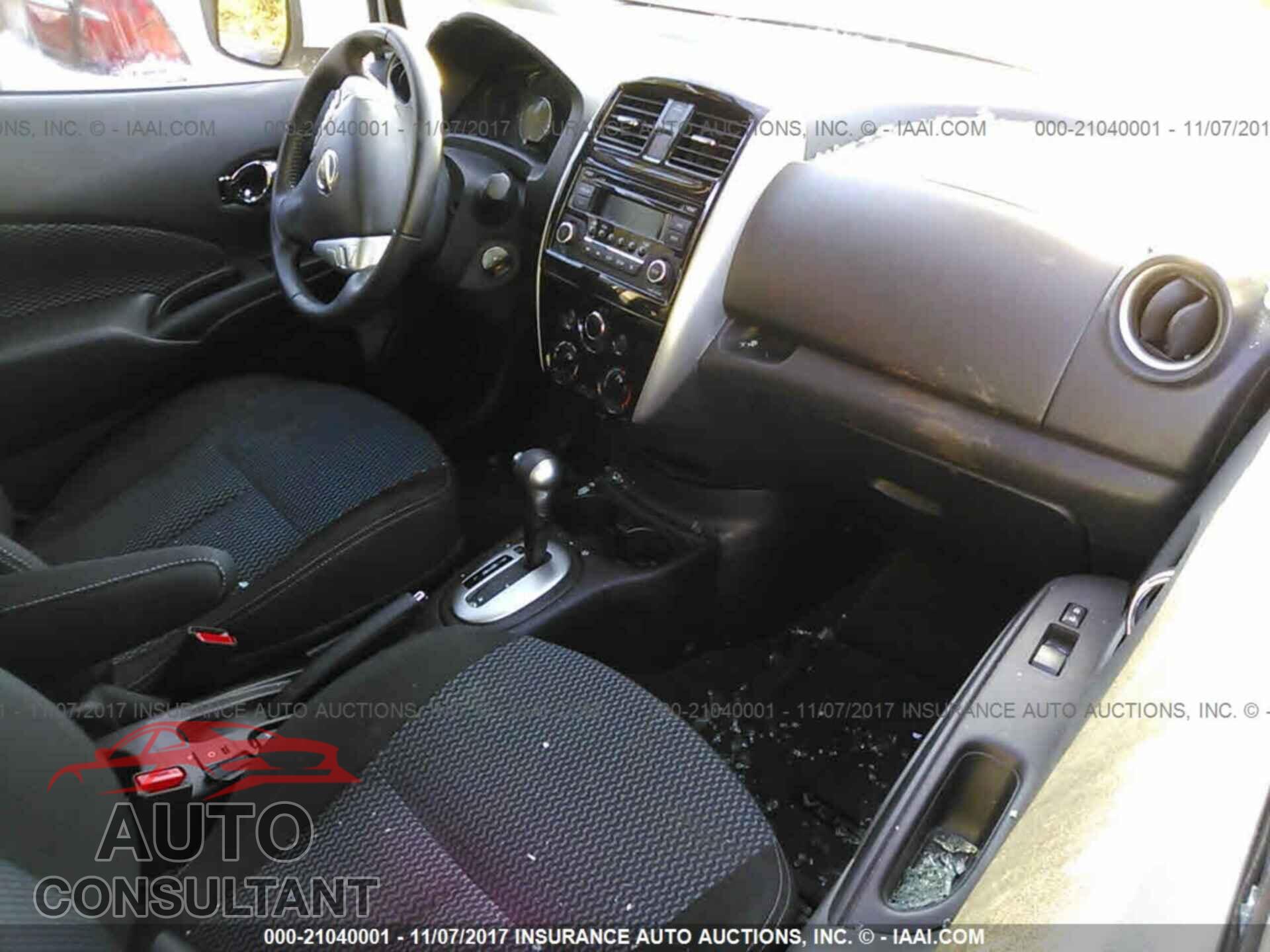 Nissan Versa note 2015 - 3N1CE2CP6FL407435