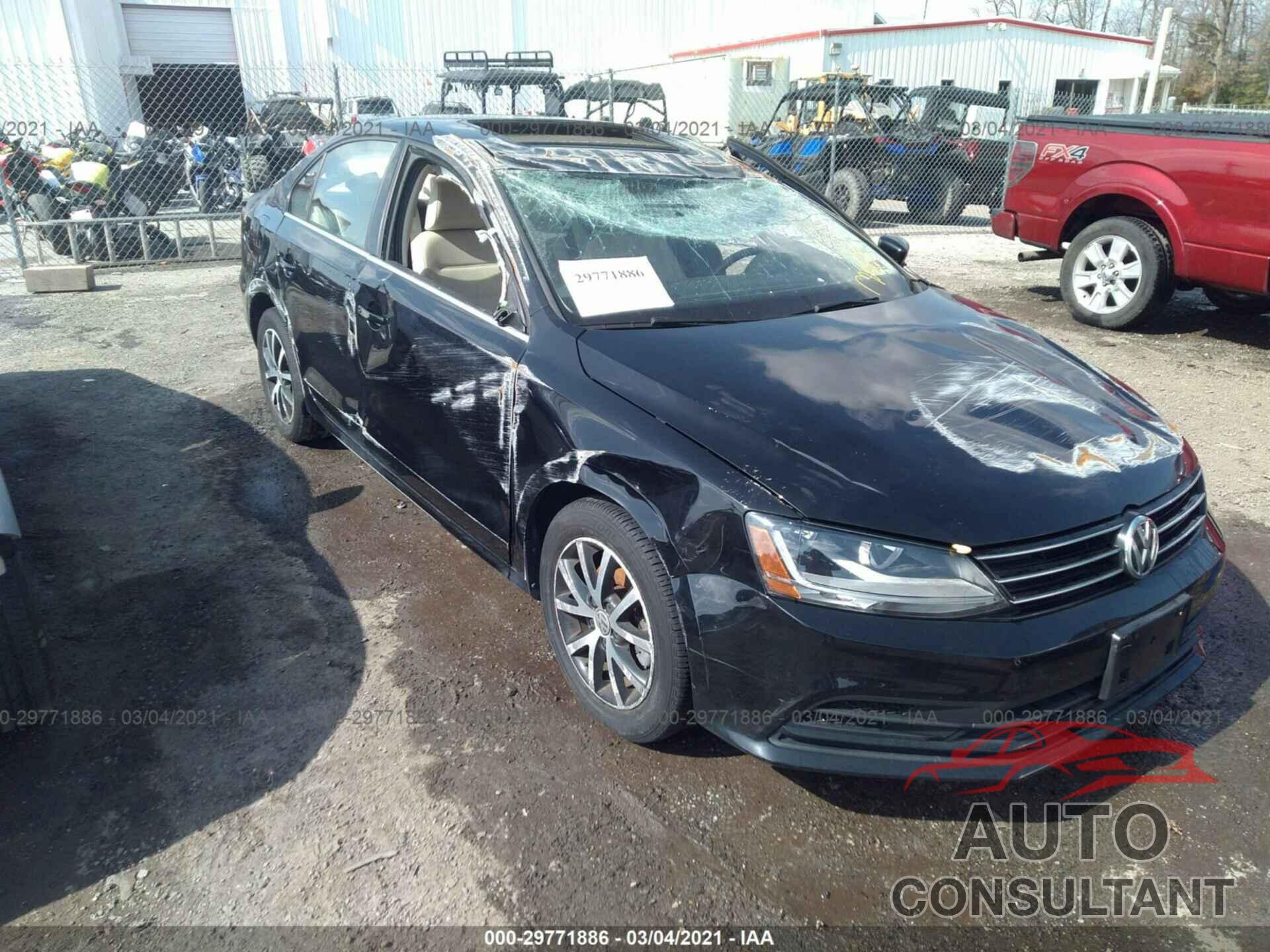 VOLKSWAGEN JETTA 2017 - 3VWB67AJ1HM238257