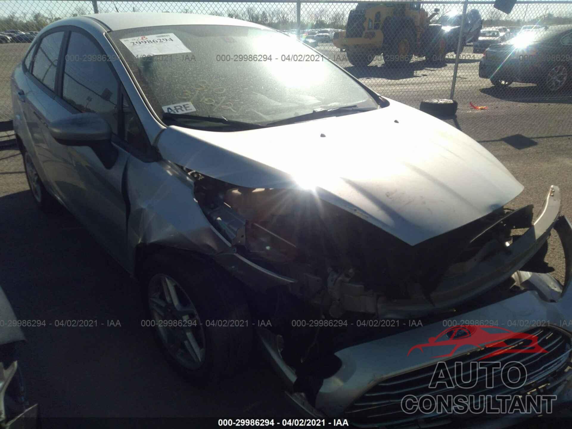 FORD FIESTA 2018 - 3FADP4BJ8JM117100