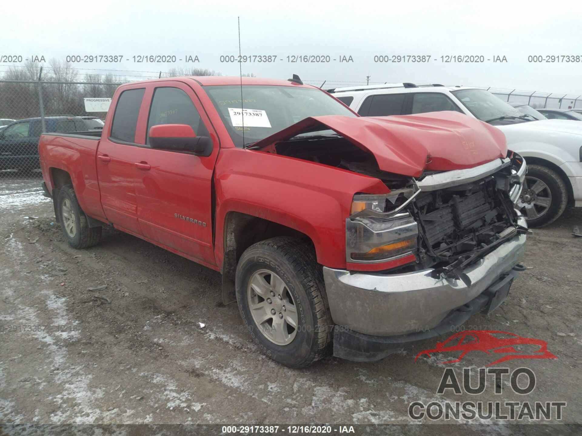 CHEVROLET SILVERADO 1500 2018 - 1GCVKREC5JZ364743