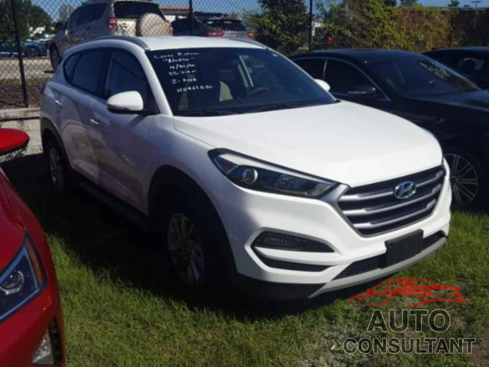 HYUNDAI TUCSON 2017 - KM8J33A20HU461650