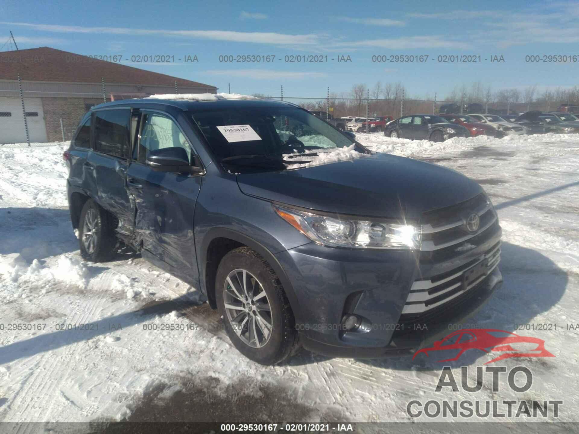 TOYOTA HIGHLANDER 2017 - 5TDJZRFH8HS518748
