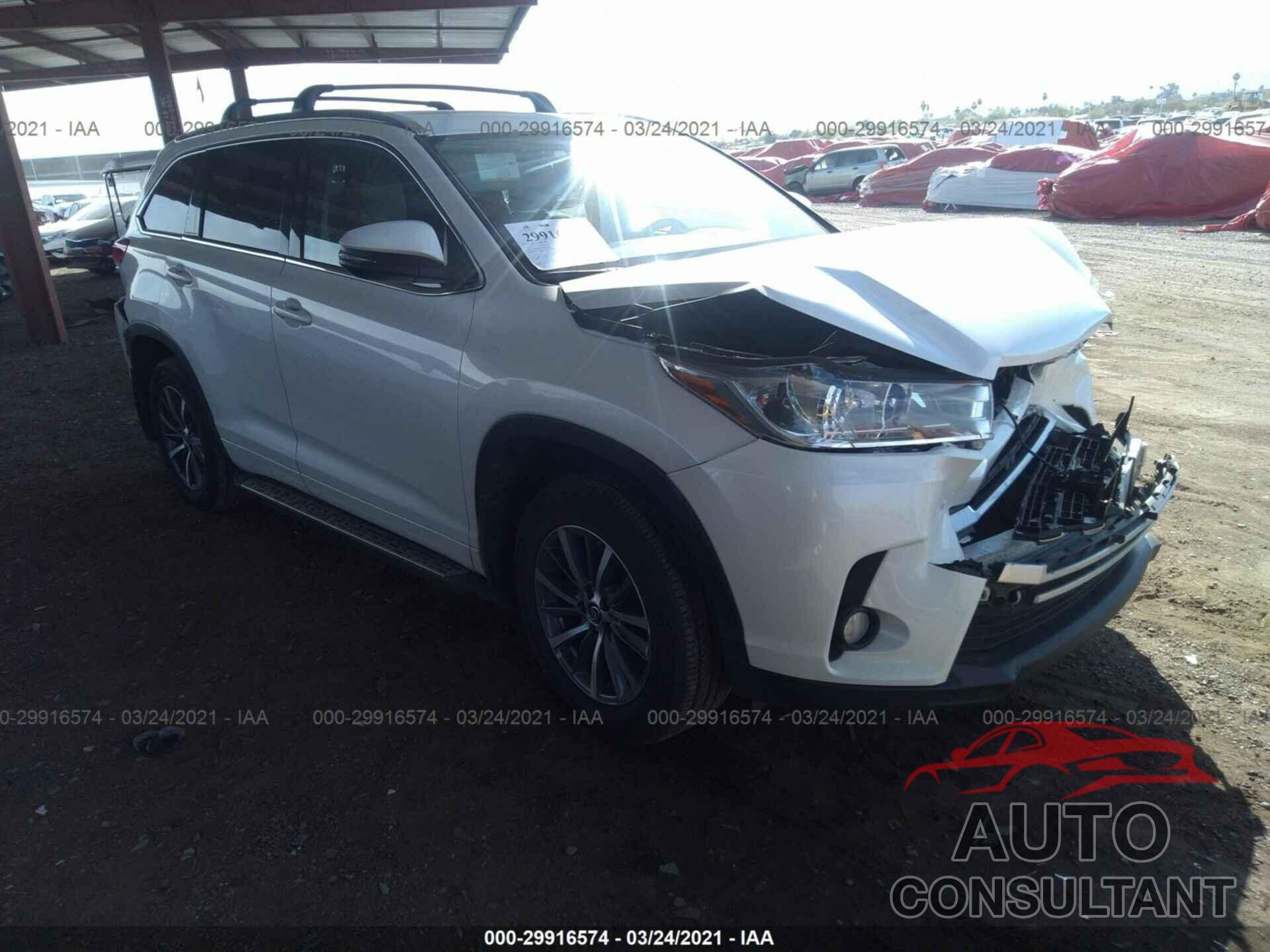 TOYOTA HIGHLANDER 2017 - 5TDKZRFH9HS521680