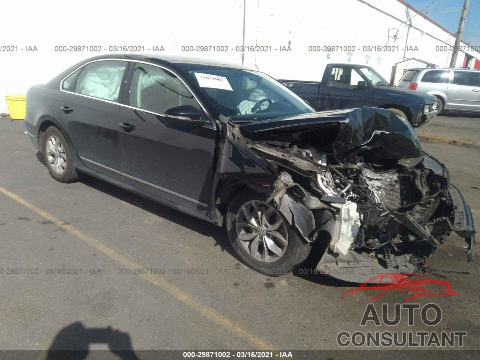 VOLKSWAGEN PASSAT 2016 - 1VWAT7A32GC028210