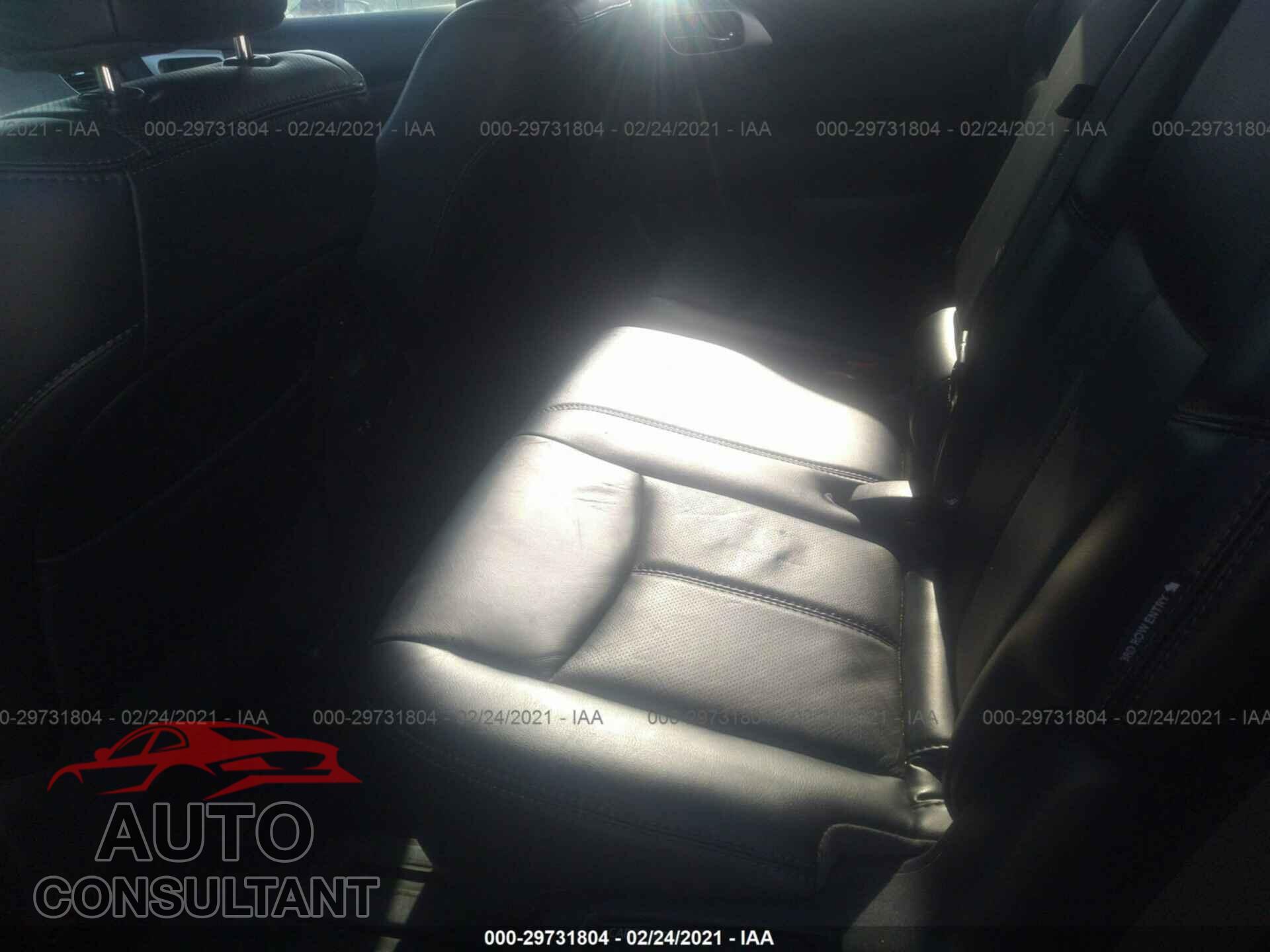 NISSAN PATHFINDER 2020 - 5N1DR2DN5LC596830