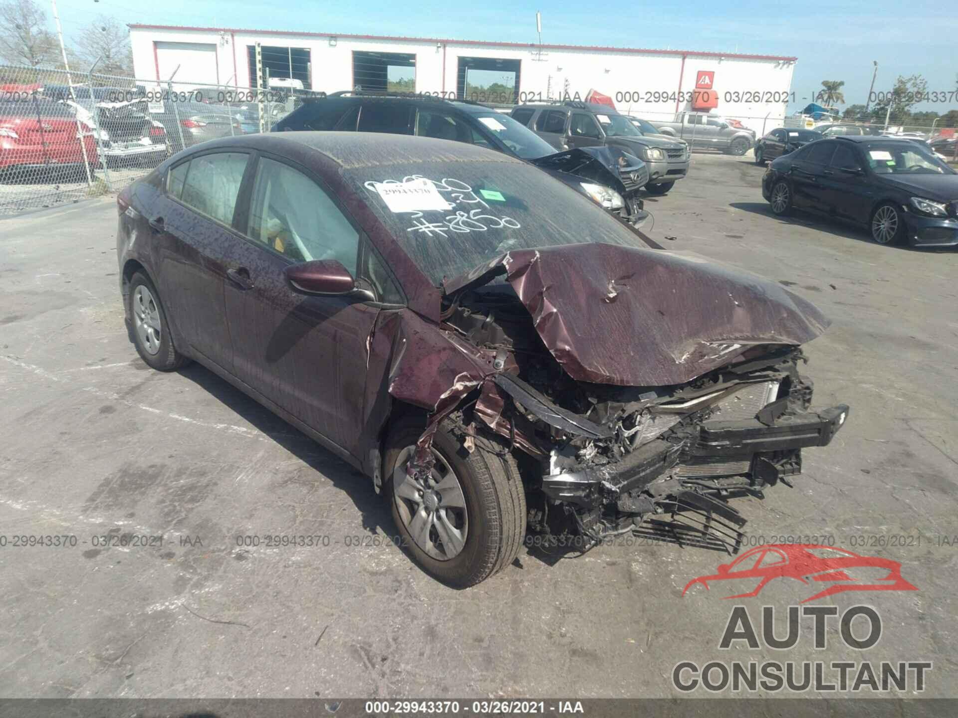 KIA FORTE 2017 - 3KPFK4A76HE135378