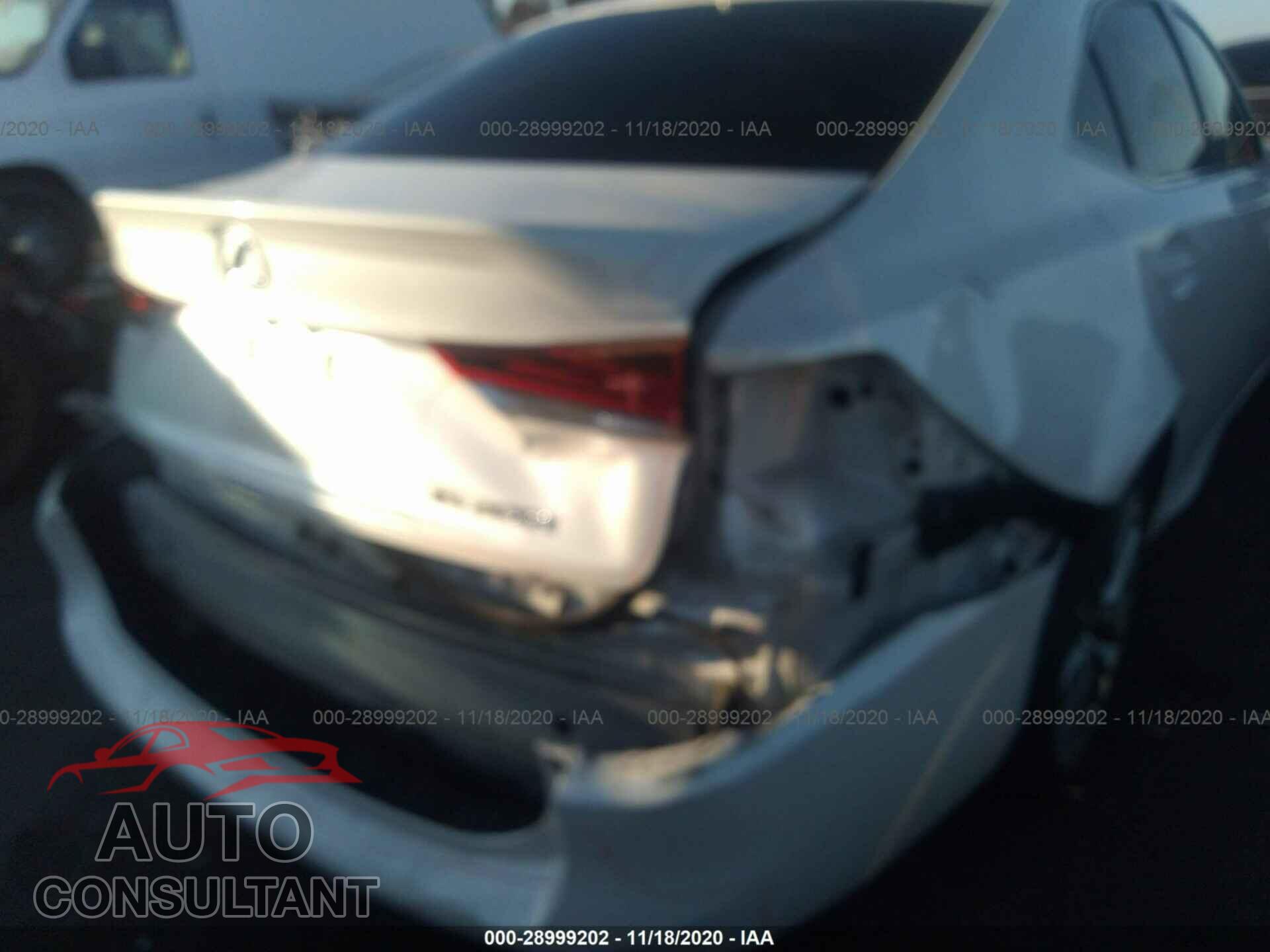 LEXUS IS 2017 - JTHBA1D2XH5051168