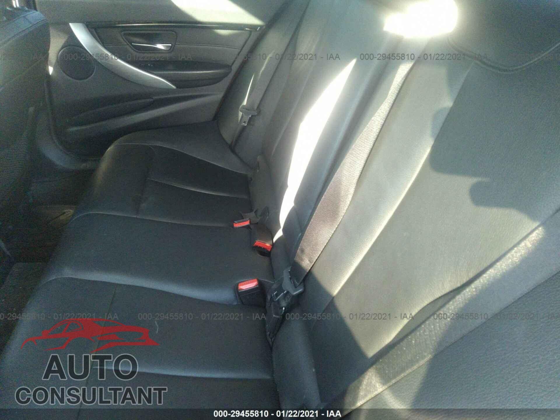 BMW 3 SERIES 2016 - WBA8E3G54GNU03979