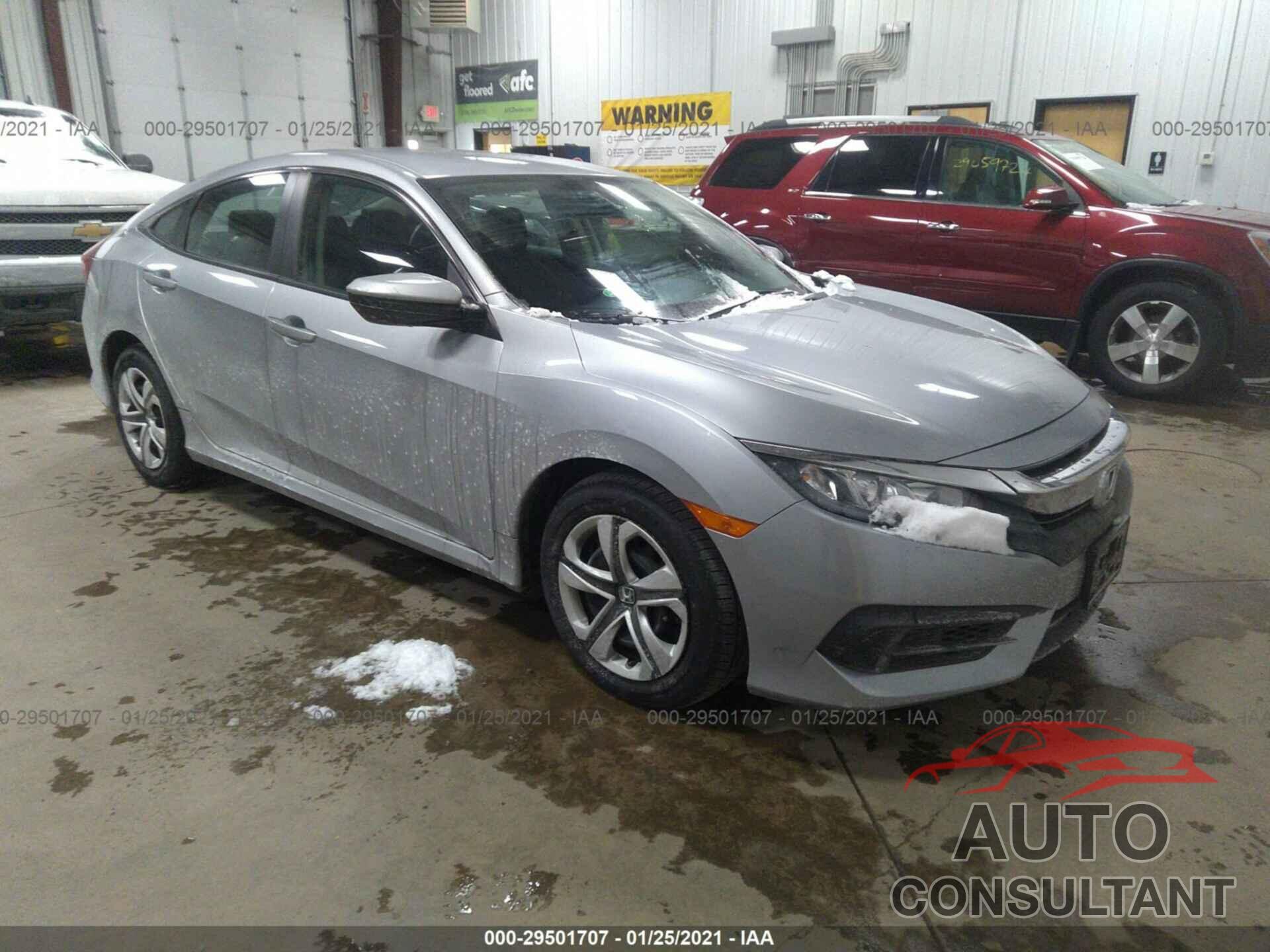 HONDA CIVIC SEDAN 2018 - 19XFC2F54JE020065