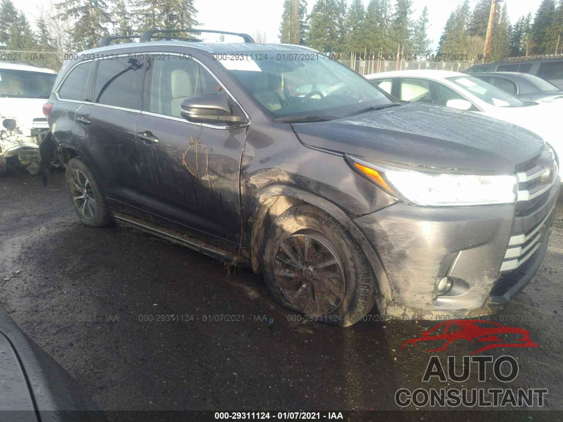 TOYOTA HIGHLANDER 2018 - 5TDJZRFH6JS526384